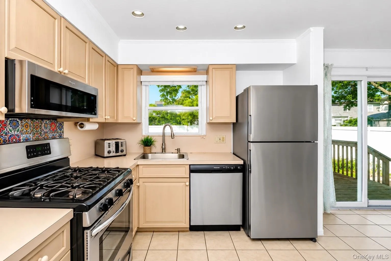 87 Fenimore Street, Hempstead, NY, 4 Bedrooms Bedrooms, 7 Rooms Rooms,2 BathroomsBathrooms,Residential,For Rent,Fenimore,0,KEY1002984 87 Fenimore Street, Hempstead, NY, 4 Bedrooms Bedrooms, 7 Rooms Rooms,2 BathroomsBathrooms,Residential,For Rent,Fenimore,0,KEY1002984