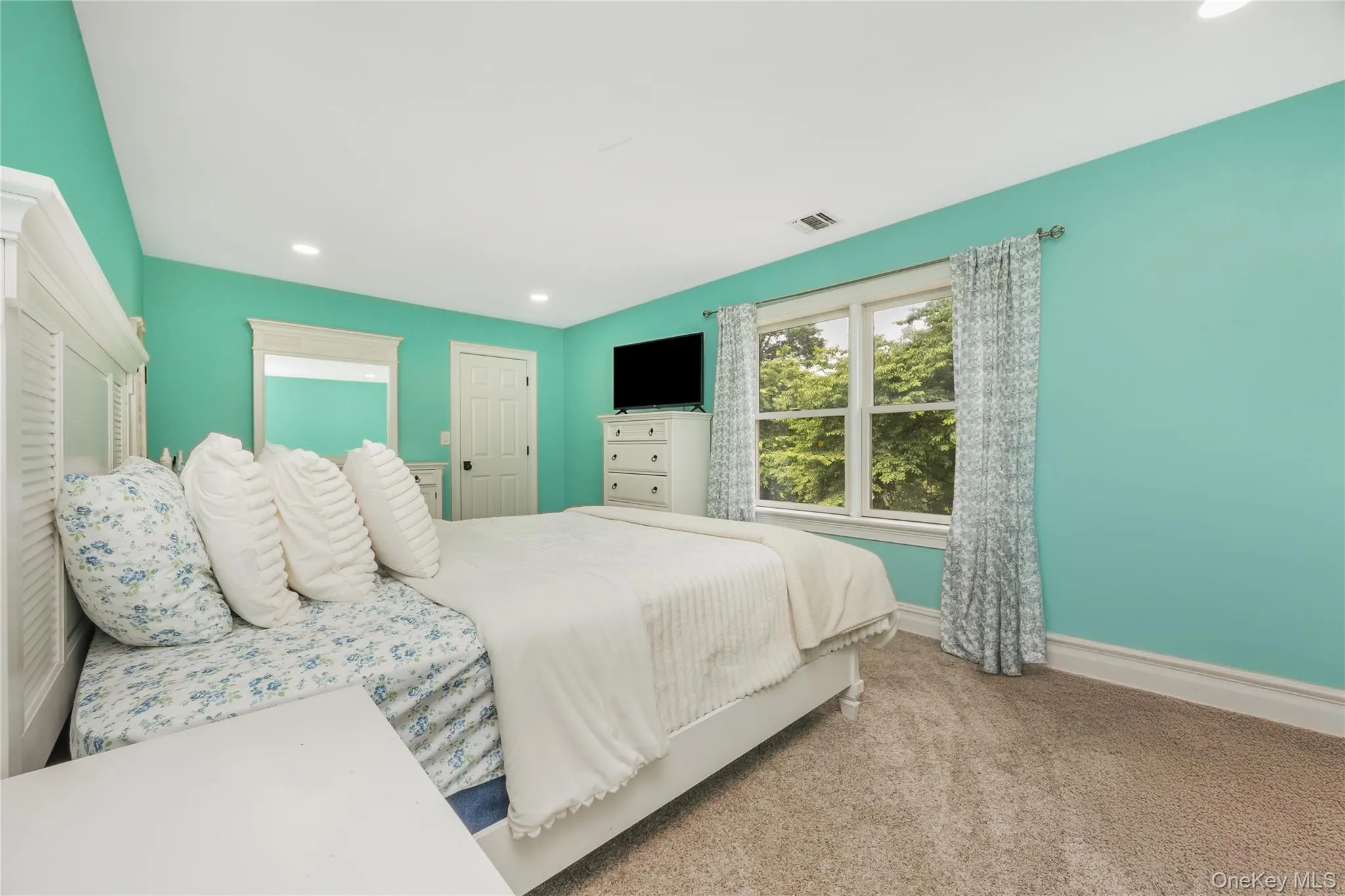 154A Stony Hollow Road, Huntington, NY, 5 Bedrooms Bedrooms, 10 Rooms Rooms,3 BathroomsBathrooms,Residential,For Rent,Stony Hollow,0,1002985 154A Stony Hollow Road, Huntington, NY, 5 Bedrooms Bedrooms, 10 Rooms Rooms,3 BathroomsBathrooms,Residential,For Rent,Stony Hollow,0,1002985