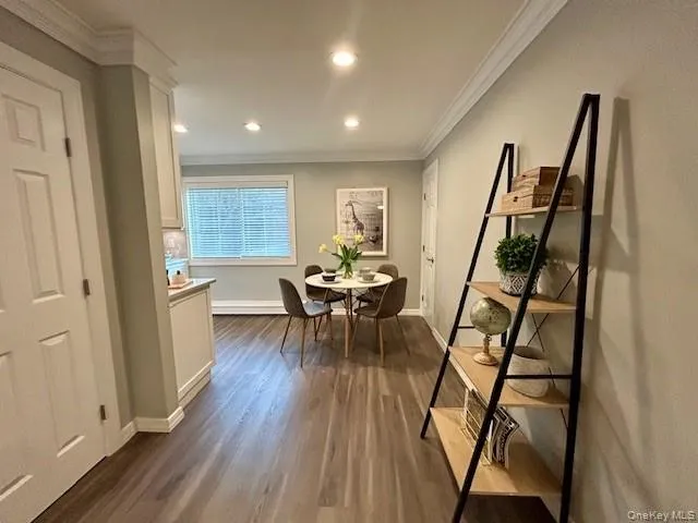 2 Victorian Court, Brookhaven, NY, 2 Bedrooms Bedrooms, 6 Rooms Rooms,2 BathroomsBathrooms,Residential Lease,For Rent,Victorian,0,1002987 2 Victorian Court, Brookhaven, NY, 2 Bedrooms Bedrooms, 6 Rooms Rooms,2 BathroomsBathrooms,Residential Lease,For Rent,Victorian,0,1002987