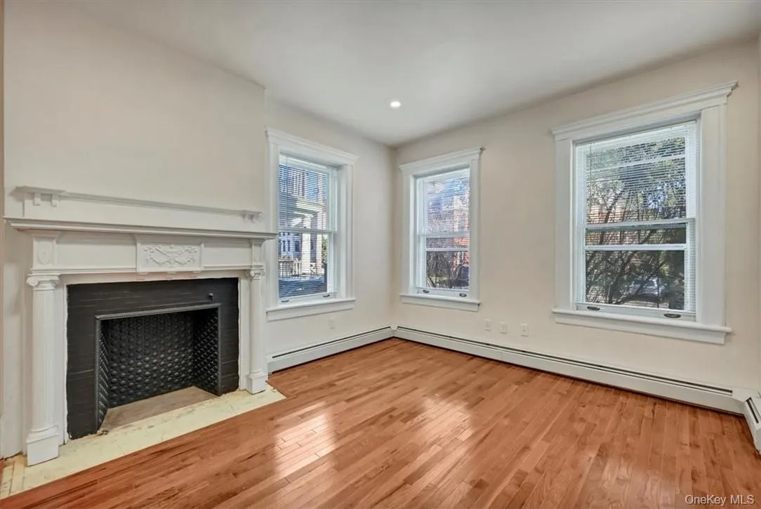 271 Liberty Street, Newburgh (city), NY, 2 Bedrooms Bedrooms, 5 Rooms Rooms,1 BathroomBathrooms,Residential Lease,For Rent,Liberty,0,1002990 271 Liberty Street, Newburgh (city), NY, 2 Bedrooms Bedrooms, 5 Rooms Rooms,1 BathroomBathrooms,Residential Lease,For Rent,Liberty,0,1002990