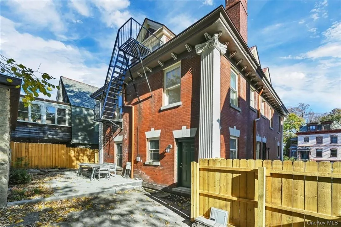 271 Liberty Street, Newburgh (city), NY, 2 Bedrooms Bedrooms, 5 Rooms Rooms,1 BathroomBathrooms,Residential Lease,For Rent,Liberty,0,1002990 271 Liberty Street, Newburgh (city), NY, 2 Bedrooms Bedrooms, 5 Rooms Rooms,1 BathroomBathrooms,Residential Lease,For Rent,Liberty,0,1002990
