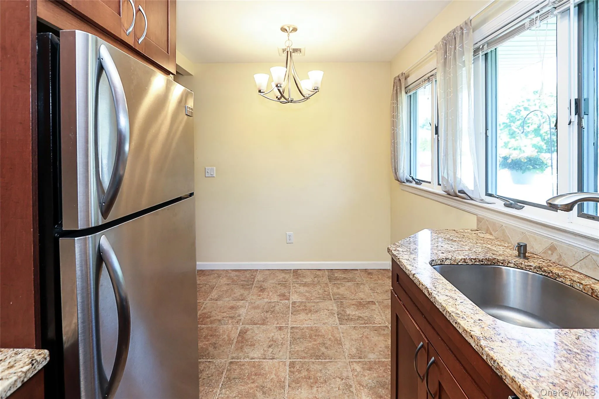 12 Ronan Road, Glen Cove, NY, 3 Bedrooms Bedrooms, 7 Rooms Rooms,1 BathroomBathrooms,Residential,For Rent,Ronan,0,1002991 12 Ronan Road, Glen Cove, NY, 3 Bedrooms Bedrooms, 7 Rooms Rooms,1 BathroomBathrooms,Residential,For Rent,Ronan,0,1002991