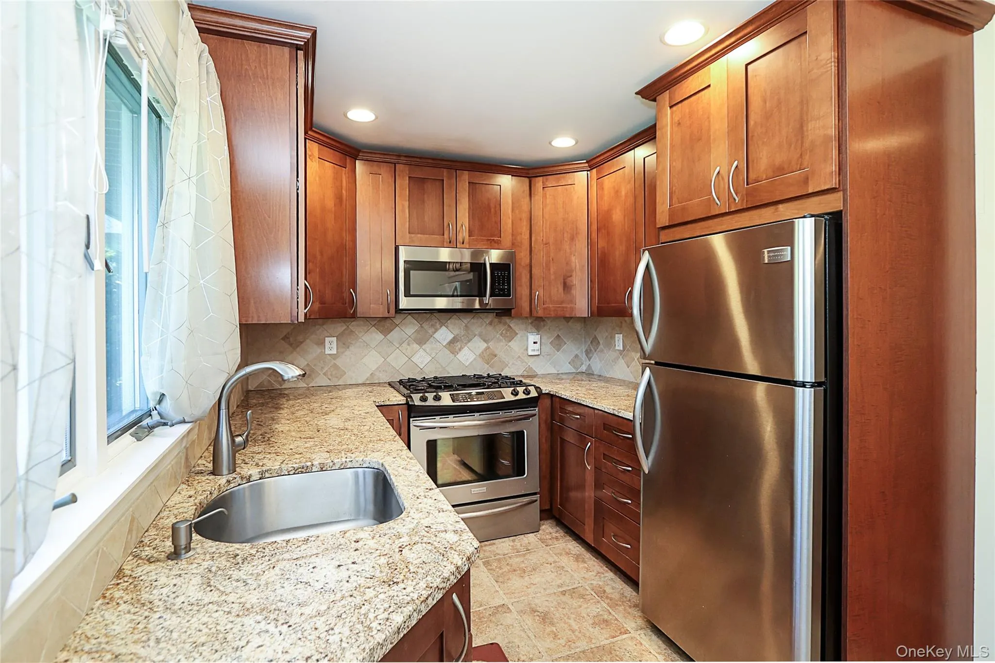 12 Ronan Road, Glen Cove, NY, 3 Bedrooms Bedrooms, 7 Rooms Rooms,1 BathroomBathrooms,Residential,For Rent,Ronan,0,1002991 12 Ronan Road, Glen Cove, NY, 3 Bedrooms Bedrooms, 7 Rooms Rooms,1 BathroomBathrooms,Residential,For Rent,Ronan,0,1002991