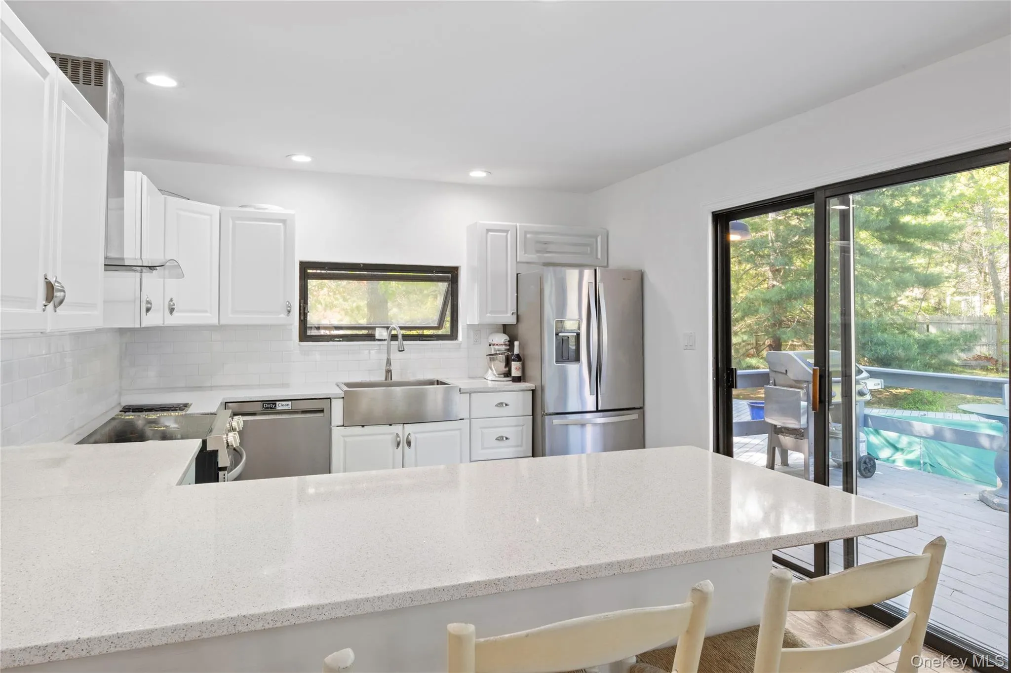 37 Blue Jay Way, East Hampton, NY, 3 Bedrooms Bedrooms, 8 Rooms Rooms,2 BathroomsBathrooms,Residential,For Rent,Blue Jay,0,1002996 37 Blue Jay Way, East Hampton, NY, 3 Bedrooms Bedrooms, 8 Rooms Rooms,2 BathroomsBathrooms,Residential,For Rent,Blue Jay,0,1002996