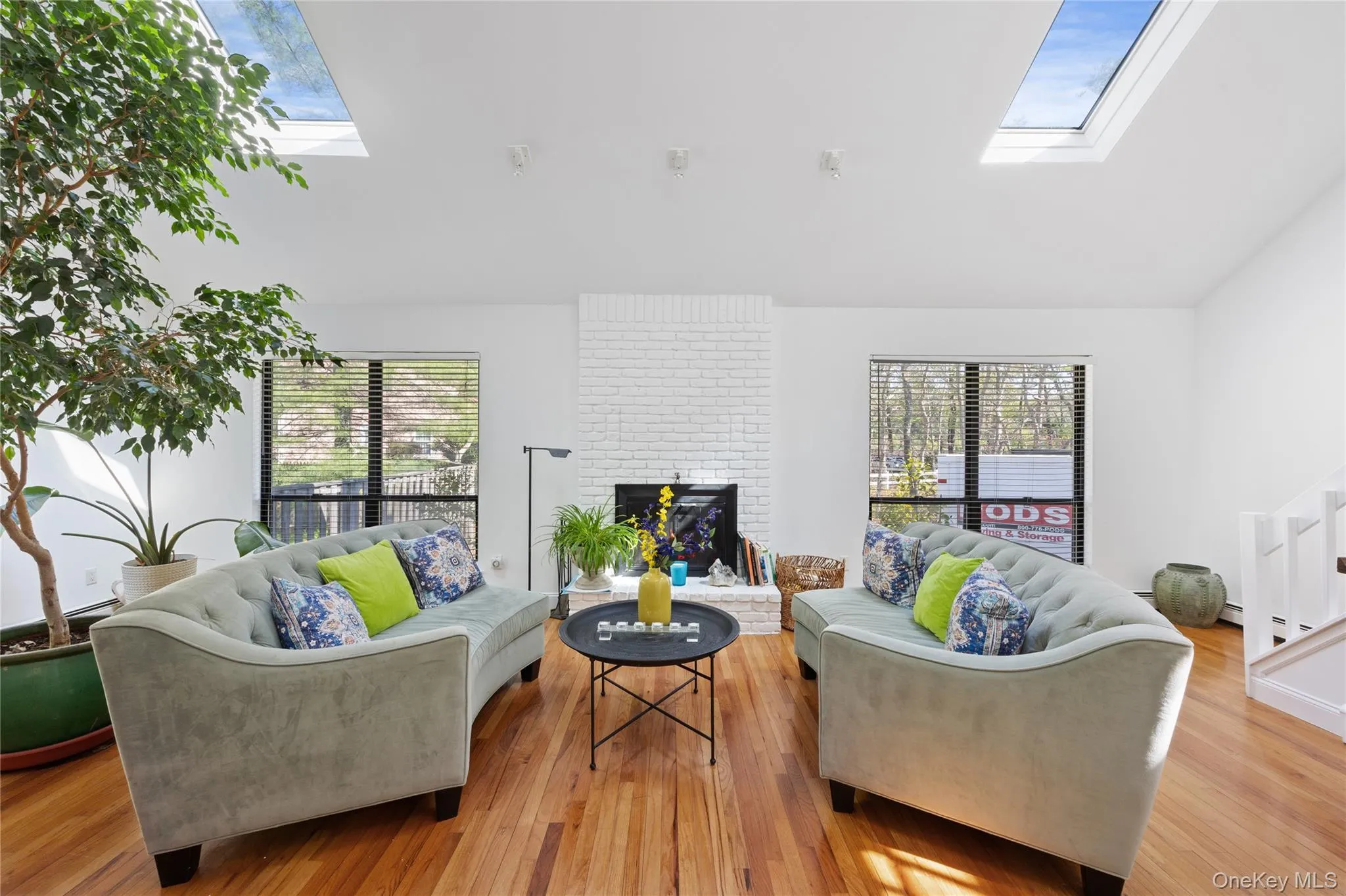37 Blue Jay Way, East Hampton, NY, 3 Bedrooms Bedrooms, 8 Rooms Rooms,2 BathroomsBathrooms,Residential,For Rent,Blue Jay,0,1002996 37 Blue Jay Way, East Hampton, NY, 3 Bedrooms Bedrooms, 8 Rooms Rooms,2 BathroomsBathrooms,Residential,For Rent,Blue Jay,0,1002996