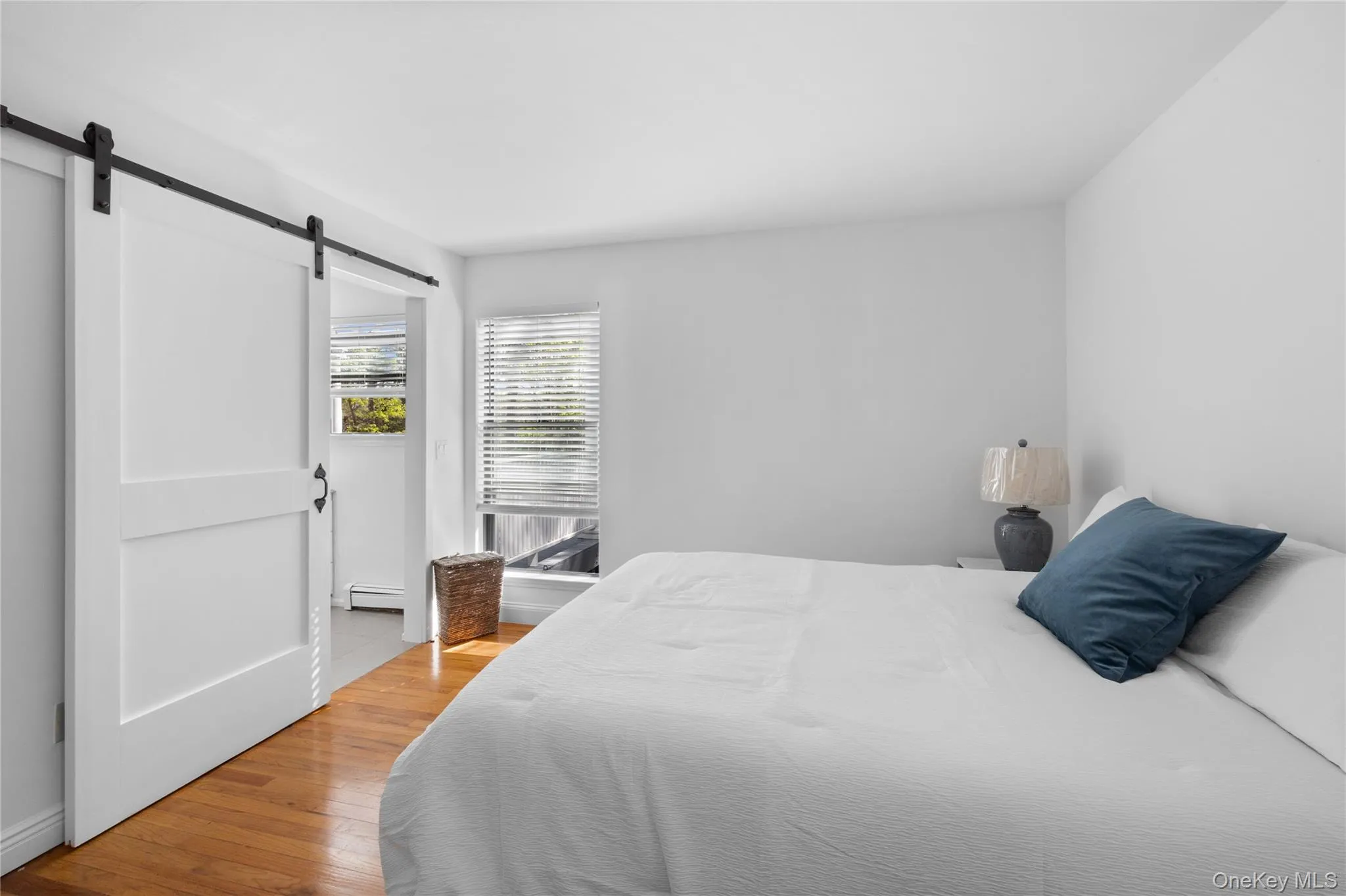 37 Blue Jay Way, East Hampton, NY, 3 Bedrooms Bedrooms, 8 Rooms Rooms,2 BathroomsBathrooms,Residential,For Rent,Blue Jay,0,1002996 37 Blue Jay Way, East Hampton, NY, 3 Bedrooms Bedrooms, 8 Rooms Rooms,2 BathroomsBathrooms,Residential,For Rent,Blue Jay,0,1002996