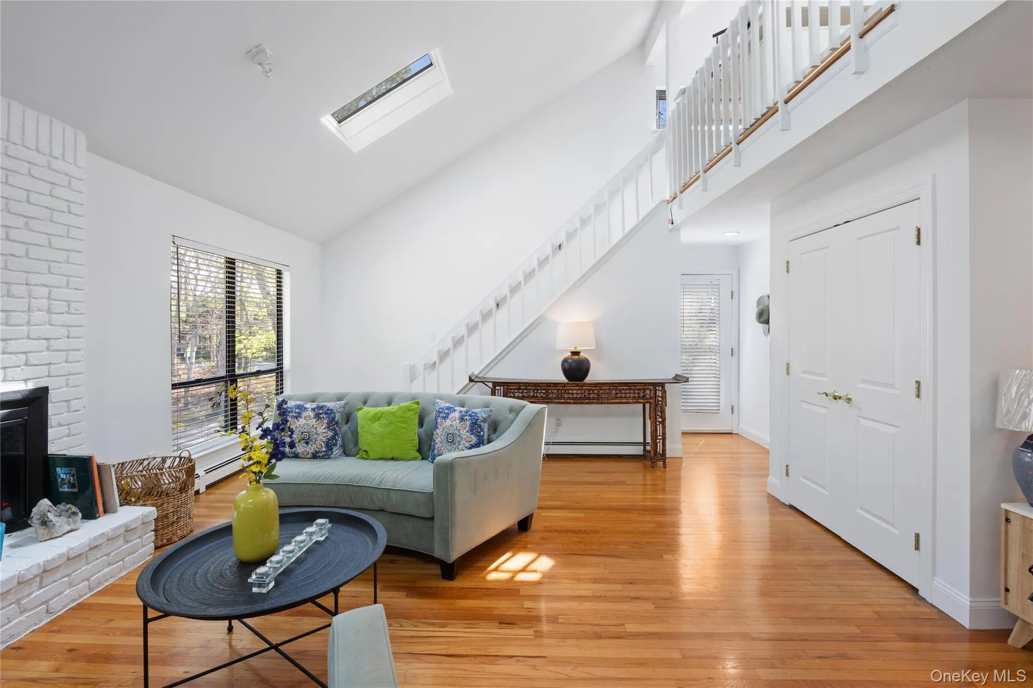 37 Blue Jay Way, East Hampton, NY, 3 Bedrooms Bedrooms, 8 Rooms Rooms,2 BathroomsBathrooms,Residential,For Rent,Blue Jay,0,1002996 37 Blue Jay Way, East Hampton, NY, 3 Bedrooms Bedrooms, 8 Rooms Rooms,2 BathroomsBathrooms,Residential,For Rent,Blue Jay,0,1002996