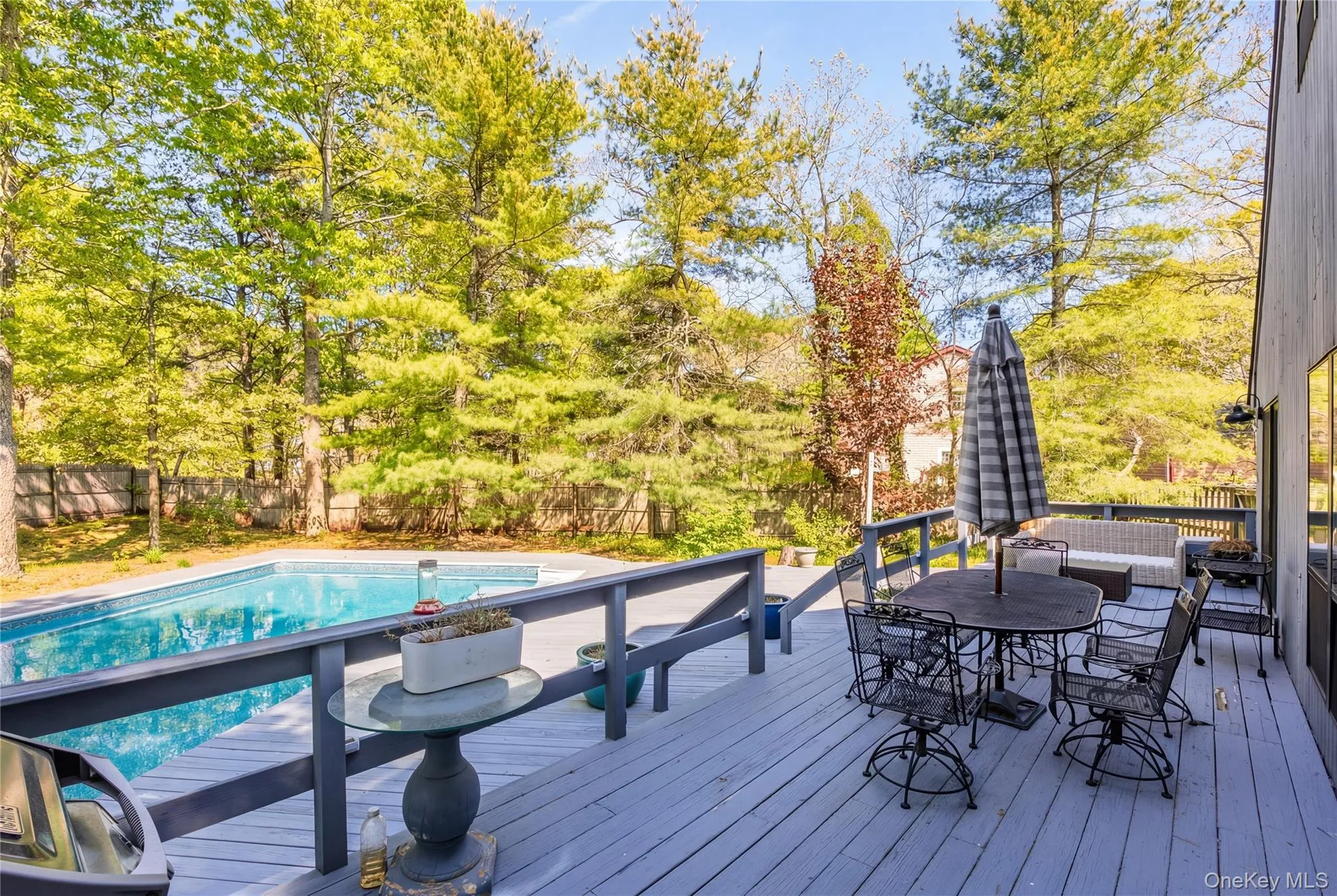 37 Blue Jay Way, East Hampton, NY, 3 Bedrooms Bedrooms, 8 Rooms Rooms,2 BathroomsBathrooms,Residential,For Rent,Blue Jay,0,1002996 37 Blue Jay Way, East Hampton, NY, 3 Bedrooms Bedrooms, 8 Rooms Rooms,2 BathroomsBathrooms,Residential,For Rent,Blue Jay,0,1002996