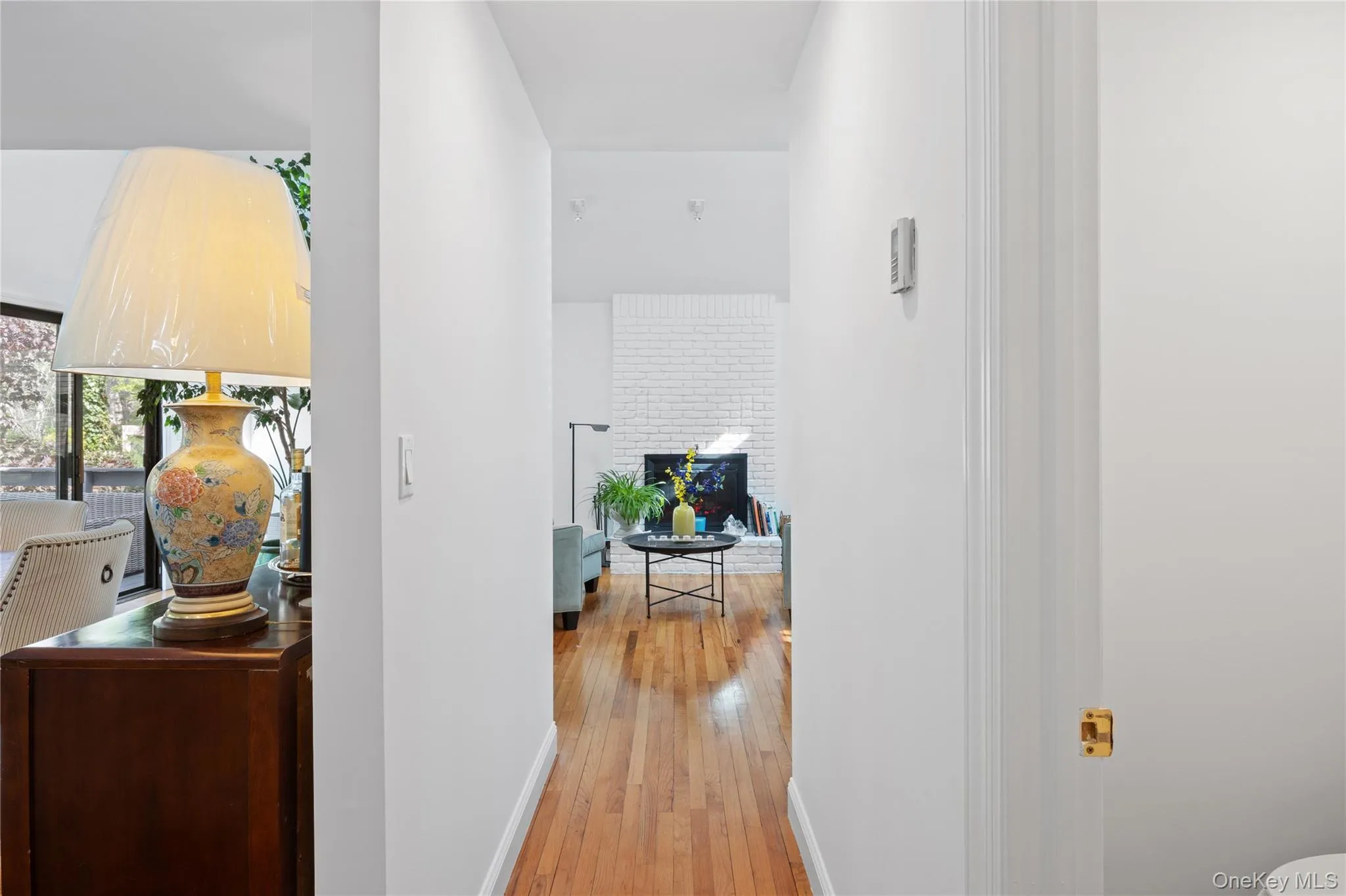 37 Blue Jay Way, East Hampton, NY, 3 Bedrooms Bedrooms, 8 Rooms Rooms,2 BathroomsBathrooms,Residential,For Rent,Blue Jay,0,1002996 37 Blue Jay Way, East Hampton, NY, 3 Bedrooms Bedrooms, 8 Rooms Rooms,2 BathroomsBathrooms,Residential,For Rent,Blue Jay,0,1002996