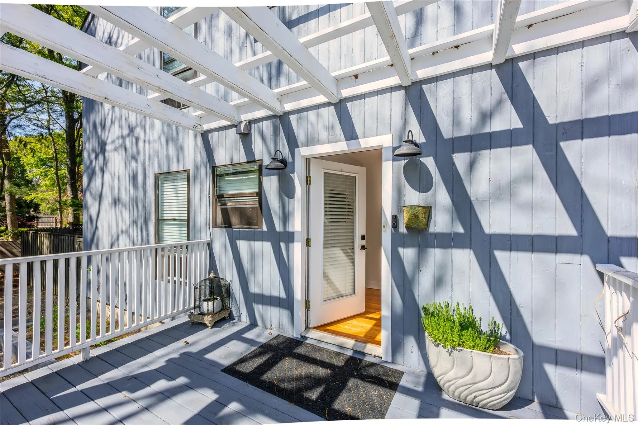 37 Blue Jay Way, East Hampton, NY, 3 Bedrooms Bedrooms, 8 Rooms Rooms,2 BathroomsBathrooms,Residential,For Rent,Blue Jay,0,1002996 37 Blue Jay Way, East Hampton, NY, 3 Bedrooms Bedrooms, 8 Rooms Rooms,2 BathroomsBathrooms,Residential,For Rent,Blue Jay,0,1002996