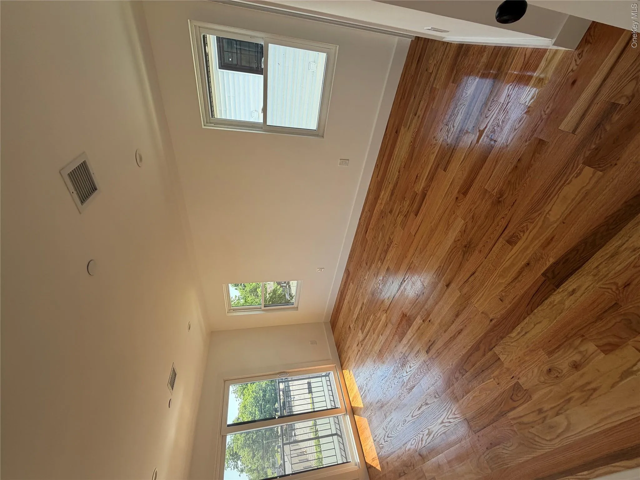 342 E234th Street, New York, NY, 3 Bedrooms Bedrooms, 7 Rooms Rooms,2 BathroomsBathrooms,Residential Lease,For Rent,E234th,0,1002997 342 E234th Street, New York, NY, 3 Bedrooms Bedrooms, 7 Rooms Rooms,2 BathroomsBathrooms,Residential Lease,For Rent,E234th,0,1002997