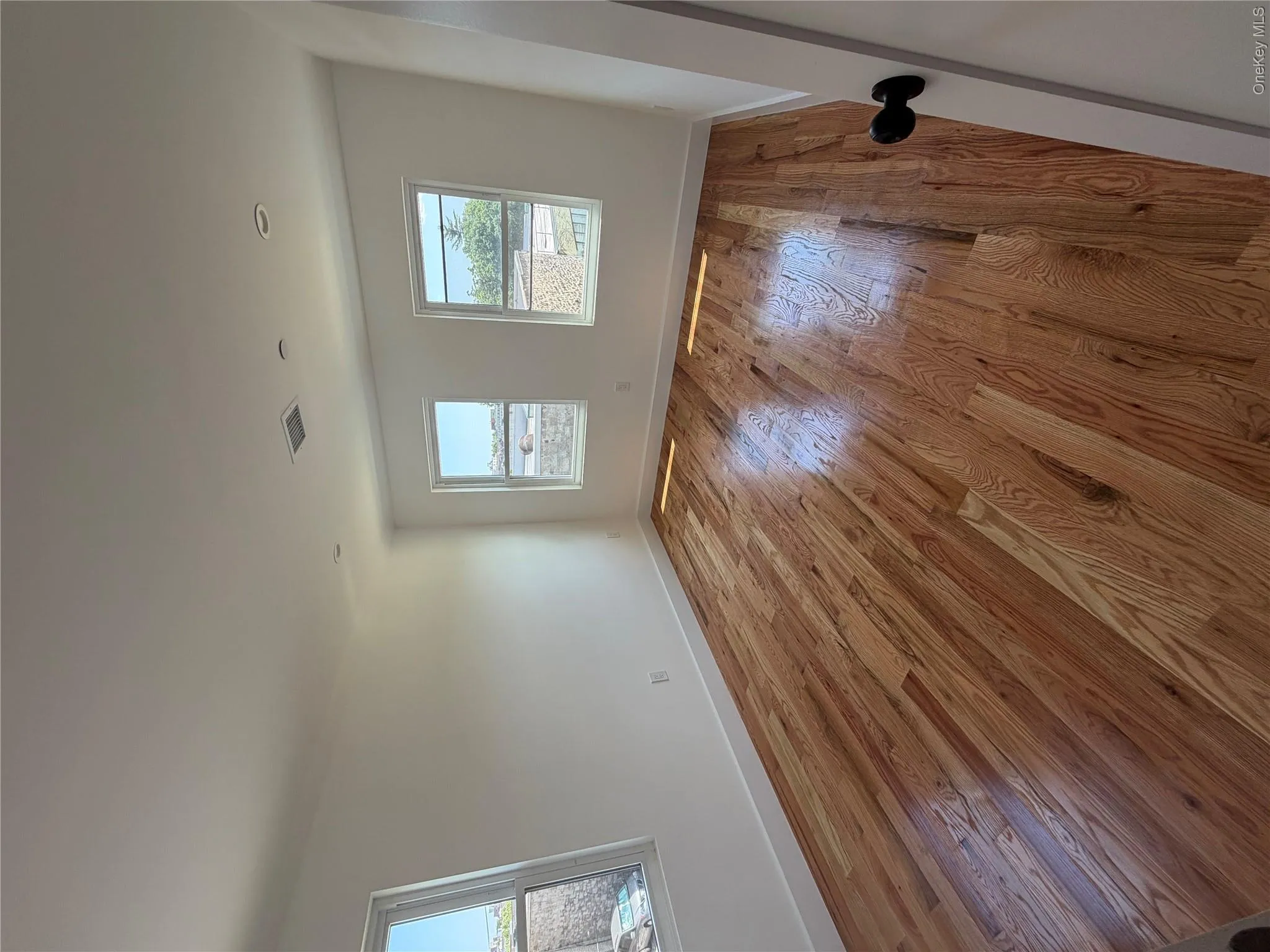 342 E234th Street, New York, NY, 3 Bedrooms Bedrooms, 7 Rooms Rooms,2 BathroomsBathrooms,Residential Lease,For Rent,E234th,0,1002997 342 E234th Street, New York, NY, 3 Bedrooms Bedrooms, 7 Rooms Rooms,2 BathroomsBathrooms,Residential Lease,For Rent,E234th,0,1002997