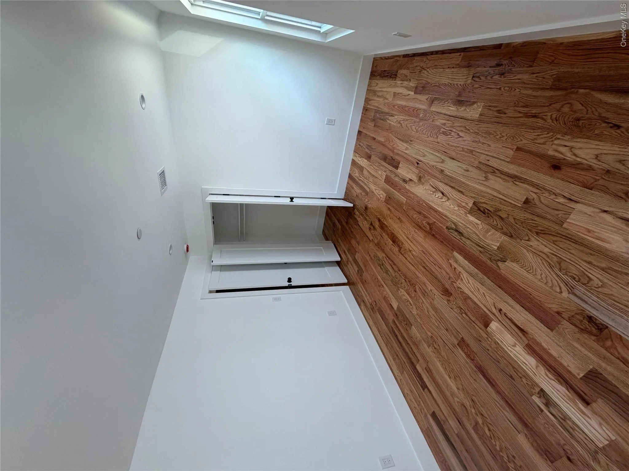 342 E234th Street, New York, NY, 3 Bedrooms Bedrooms, 7 Rooms Rooms,2 BathroomsBathrooms,Residential Lease,For Rent,E234th,0,1002997 342 E234th Street, New York, NY, 3 Bedrooms Bedrooms, 7 Rooms Rooms,2 BathroomsBathrooms,Residential Lease,For Rent,E234th,0,1002997
