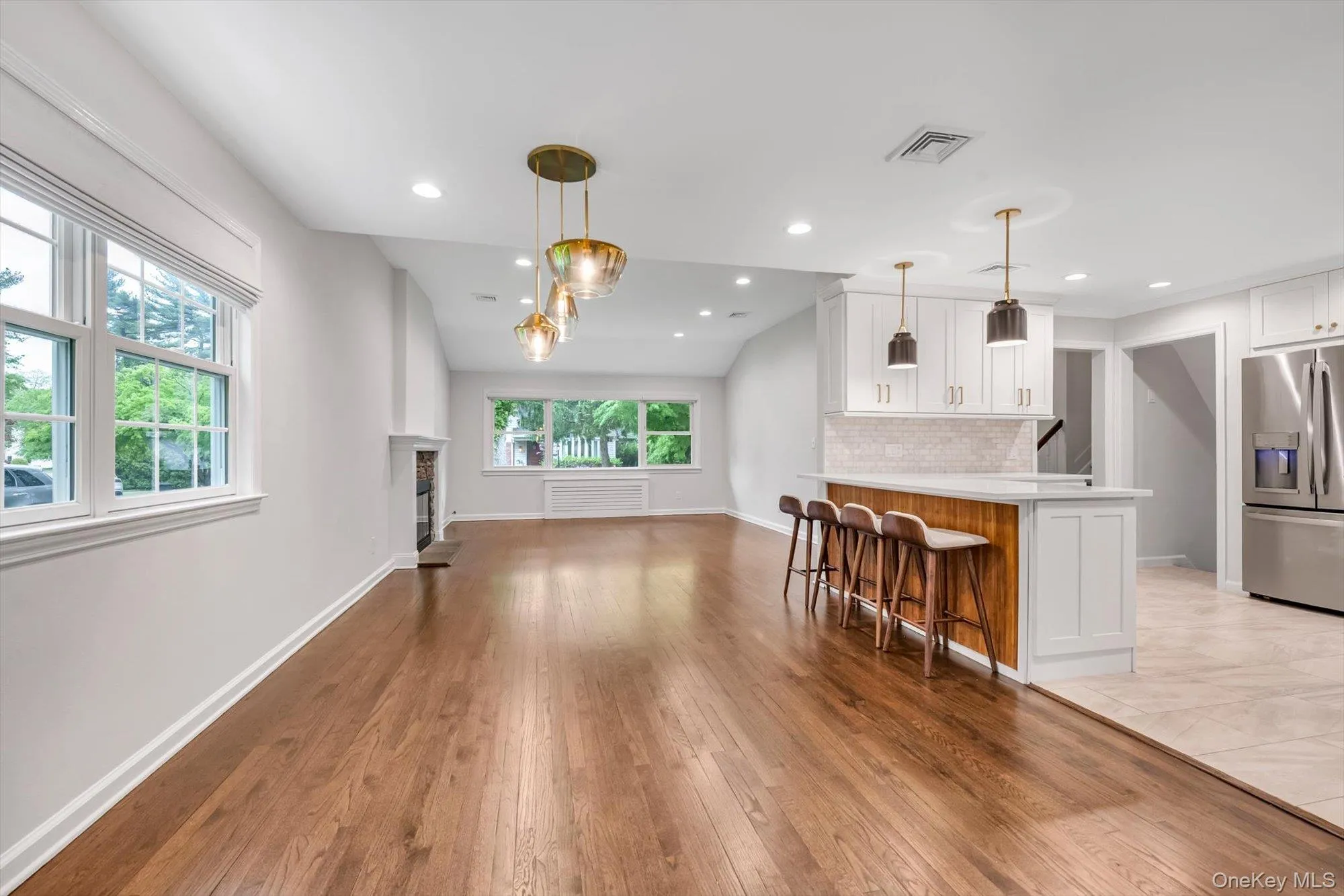 18 Pine Drive, North Hempstead, NY, 3 Bedrooms Bedrooms, 8 Rooms Rooms,2 BathroomsBathrooms,Residential,For Rent,Pine,0,1002999 18 Pine Drive, North Hempstead, NY, 3 Bedrooms Bedrooms, 8 Rooms Rooms,2 BathroomsBathrooms,Residential,For Rent,Pine,0,1002999
