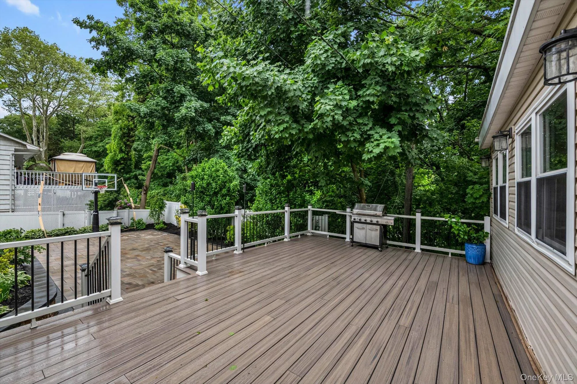 18 Pine Drive, North Hempstead, NY, 3 Bedrooms Bedrooms, 8 Rooms Rooms,2 BathroomsBathrooms,Residential,For Rent,Pine,0,1002999 18 Pine Drive, North Hempstead, NY, 3 Bedrooms Bedrooms, 8 Rooms Rooms,2 BathroomsBathrooms,Residential,For Rent,Pine,0,1002999