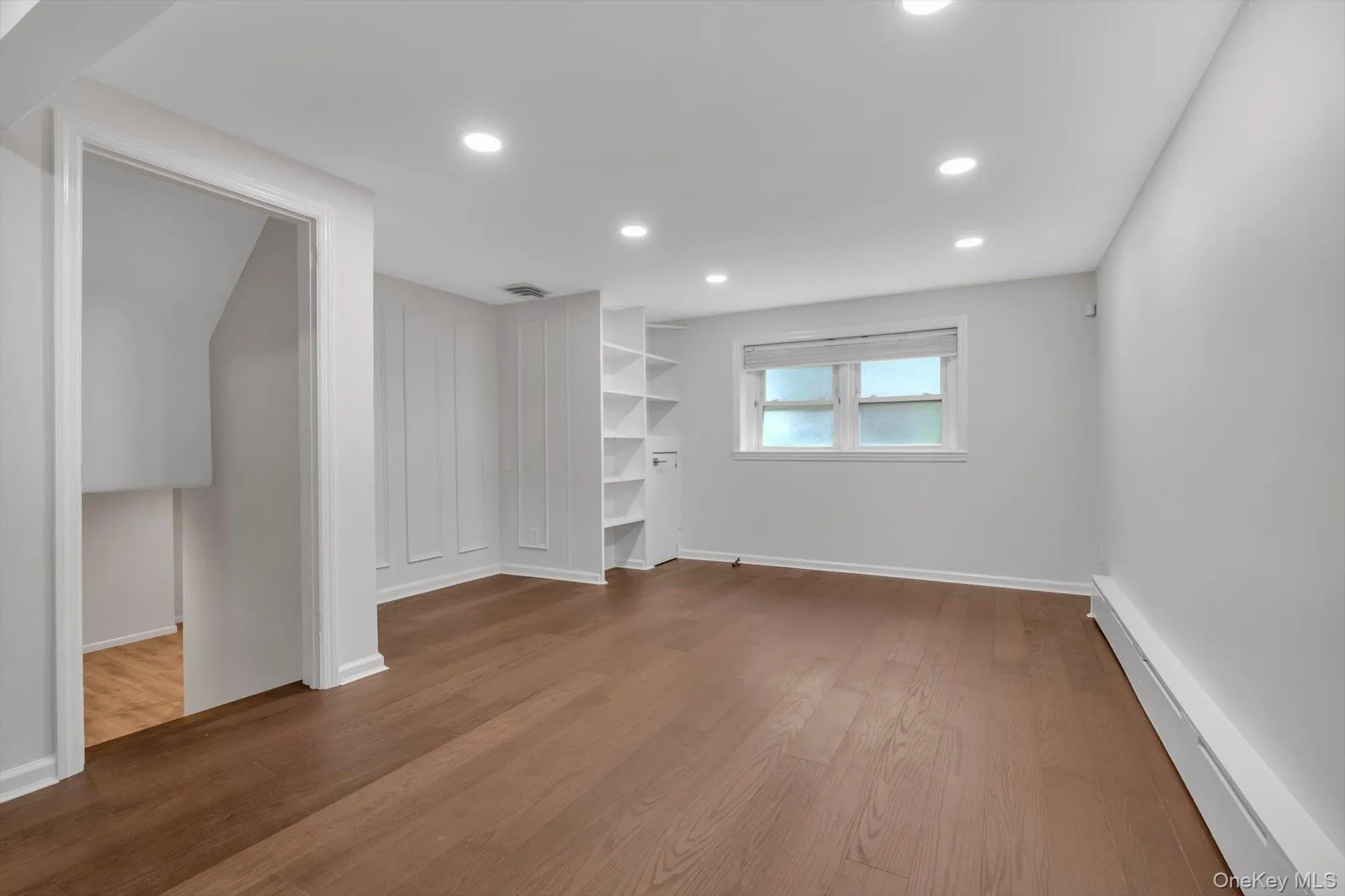 18 Pine Drive, North Hempstead, NY, 3 Bedrooms Bedrooms, 8 Rooms Rooms,2 BathroomsBathrooms,Residential,For Rent,Pine,0,1002999 18 Pine Drive, North Hempstead, NY, 3 Bedrooms Bedrooms, 8 Rooms Rooms,2 BathroomsBathrooms,Residential,For Rent,Pine,0,1002999