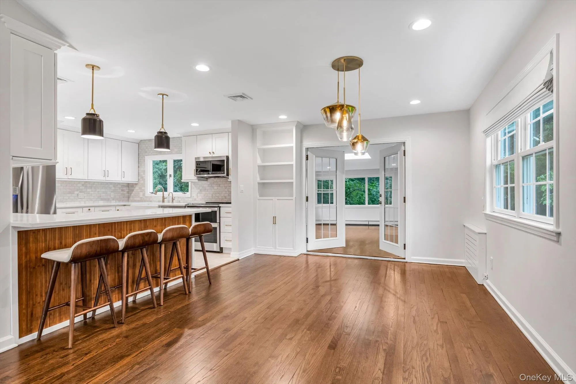 18 Pine Drive, North Hempstead, NY, 3 Bedrooms Bedrooms, 8 Rooms Rooms,2 BathroomsBathrooms,Residential,For Rent,Pine,0,1002999 18 Pine Drive, North Hempstead, NY, 3 Bedrooms Bedrooms, 8 Rooms Rooms,2 BathroomsBathrooms,Residential,For Rent,Pine,0,1002999