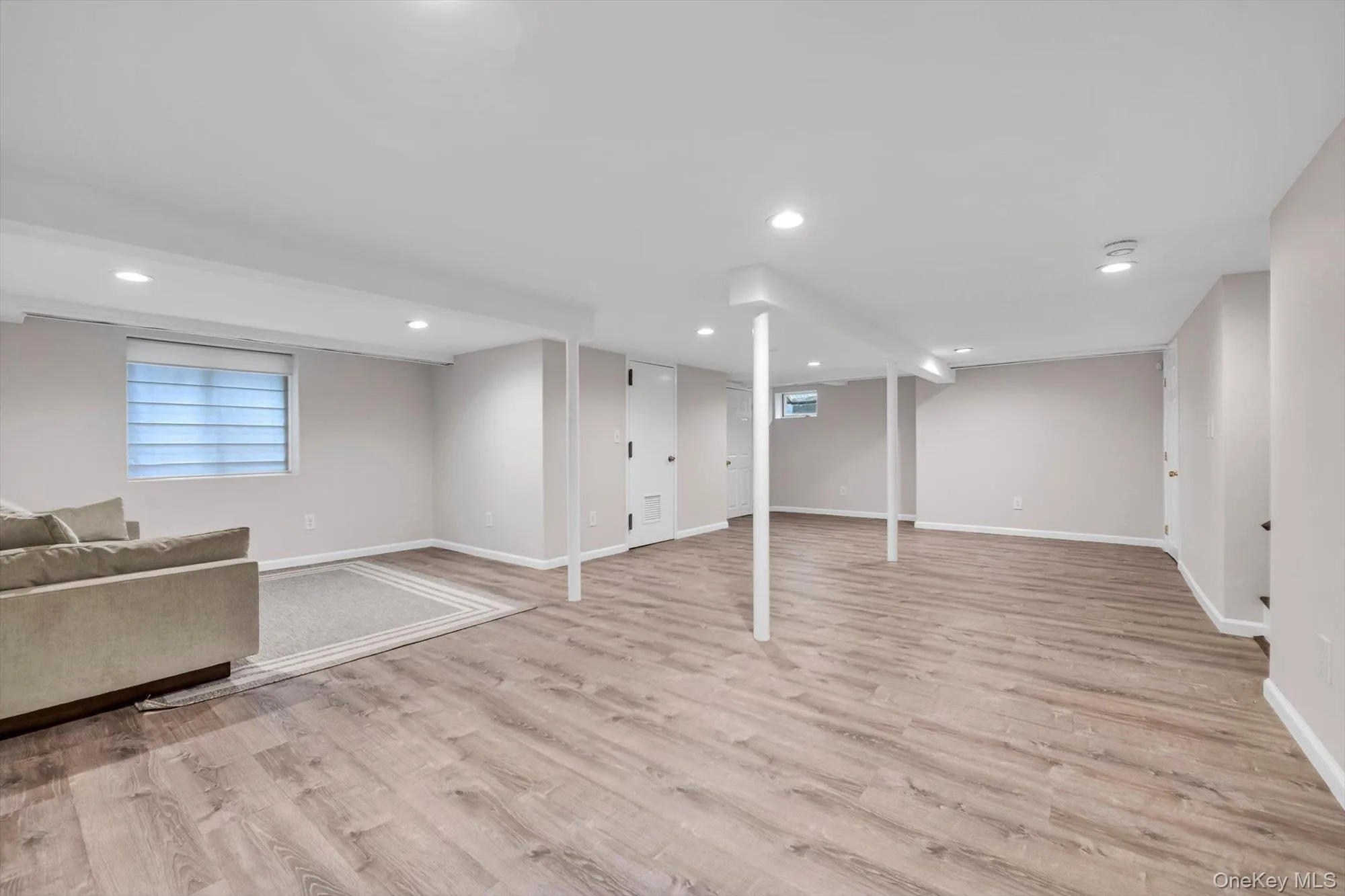 18 Pine Drive, North Hempstead, NY, 3 Bedrooms Bedrooms, 8 Rooms Rooms,2 BathroomsBathrooms,Residential,For Rent,Pine,0,1002999 18 Pine Drive, North Hempstead, NY, 3 Bedrooms Bedrooms, 8 Rooms Rooms,2 BathroomsBathrooms,Residential,For Rent,Pine,0,1002999