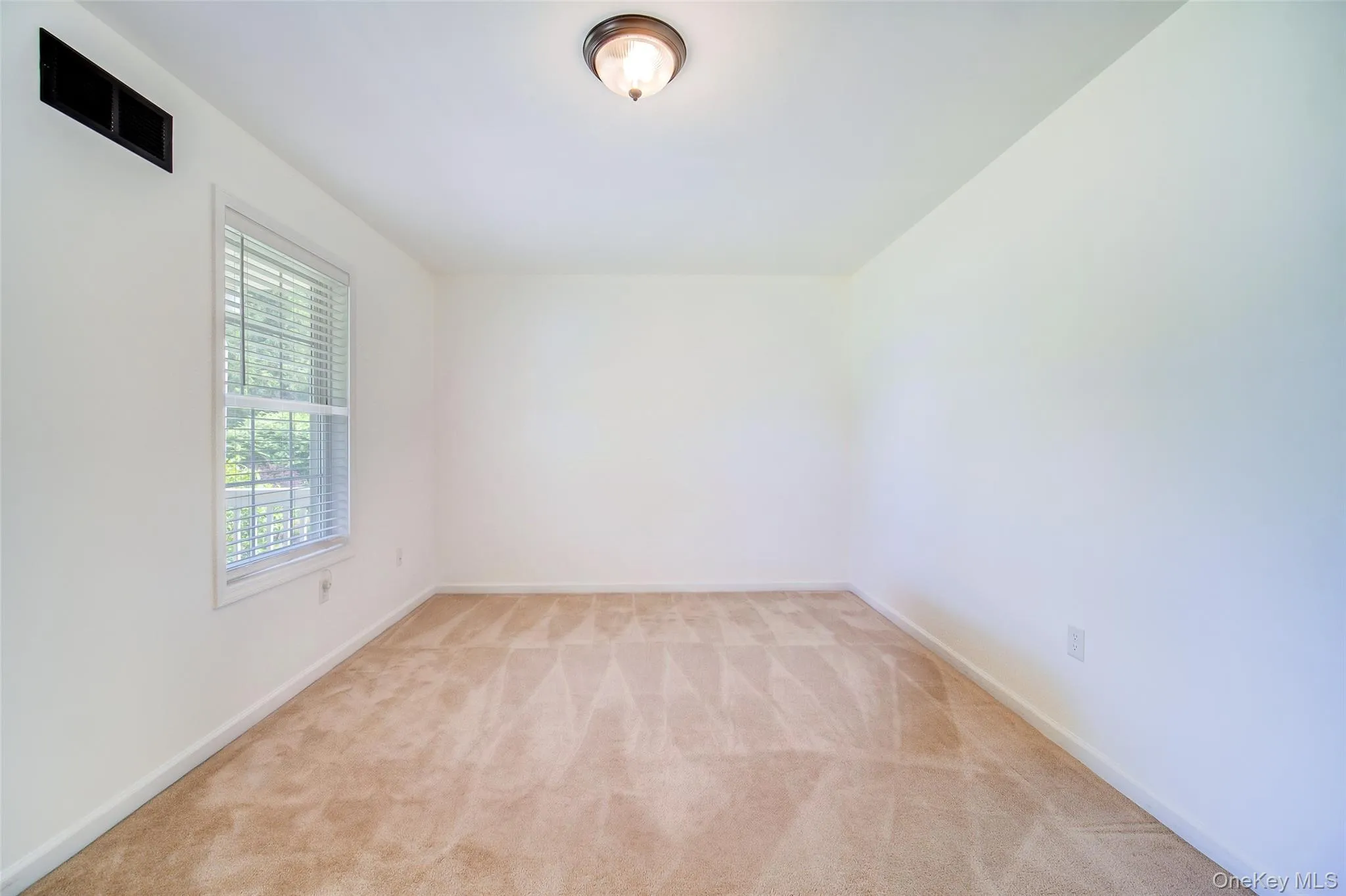 20 Lime Ridge Road, Beekman, NY, 3 Bedrooms Bedrooms, 11 Rooms Rooms,3 BathroomsBathrooms,Residential,For Rent,Lime Ridge,0,1003002 20 Lime Ridge Road, Beekman, NY, 3 Bedrooms Bedrooms, 11 Rooms Rooms,3 BathroomsBathrooms,Residential,For Rent,Lime Ridge,0,1003002