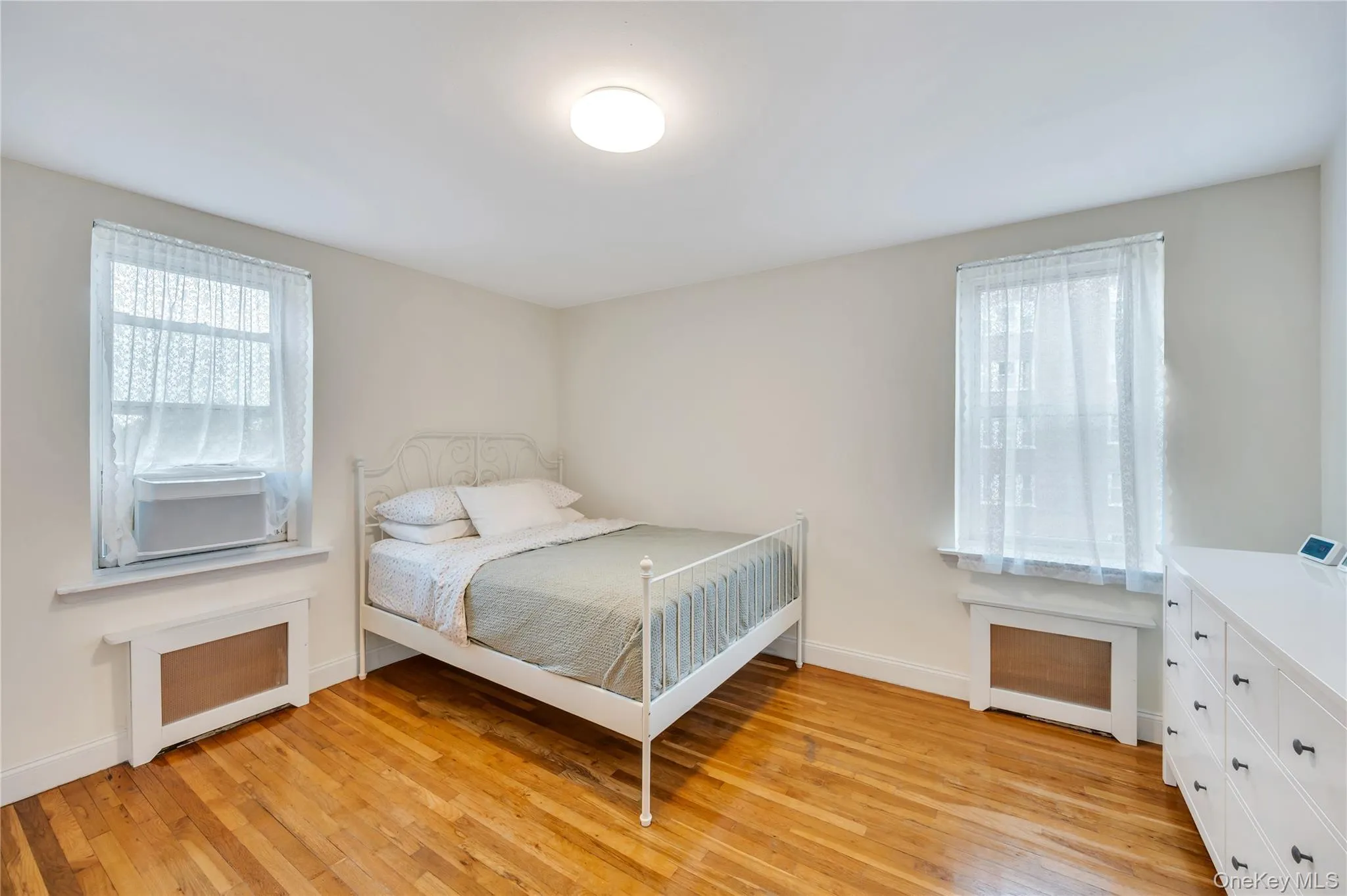 84-50 169th Street, New York, NY, 1 Bedroom Bedrooms, 4 Rooms Rooms,1 BathroomBathrooms,Residential,For Rent,169th,0,1003010 84-50 169th Street, New York, NY, 1 Bedroom Bedrooms, 4 Rooms Rooms,1 BathroomBathrooms,Residential,For Rent,169th,0,1003010