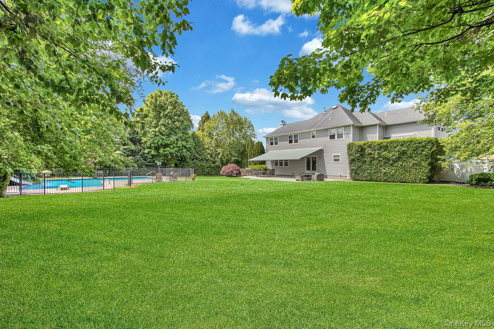 9 Redwood Lane, Brookhaven, NY, 5 Bedrooms Bedrooms, 9 Rooms Rooms,2 BathroomsBathrooms,Residential,For Rent,Redwood,0,1003014 9 Redwood Lane, Brookhaven, NY, 5 Bedrooms Bedrooms, 9 Rooms Rooms,2 BathroomsBathrooms,Residential,For Rent,Redwood,0,1003014
