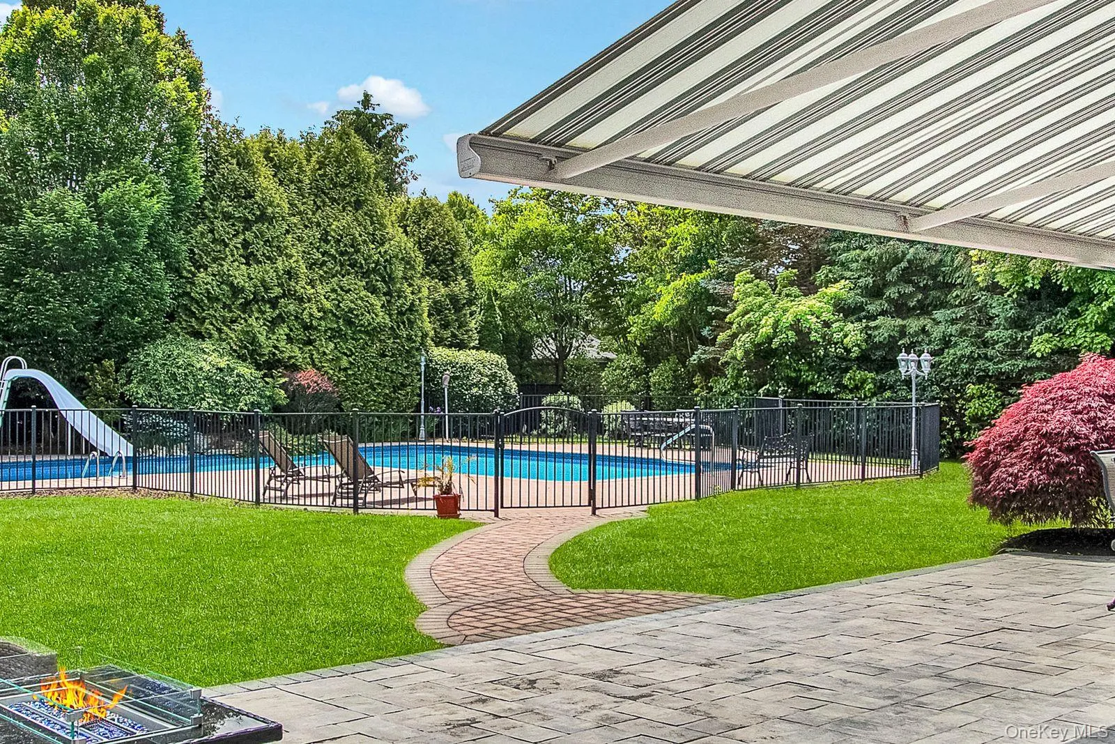 9 Redwood Lane, Brookhaven, NY, 5 Bedrooms Bedrooms, 9 Rooms Rooms,2 BathroomsBathrooms,Residential,For Rent,Redwood,0,1003014 9 Redwood Lane, Brookhaven, NY, 5 Bedrooms Bedrooms, 9 Rooms Rooms,2 BathroomsBathrooms,Residential,For Rent,Redwood,0,1003014