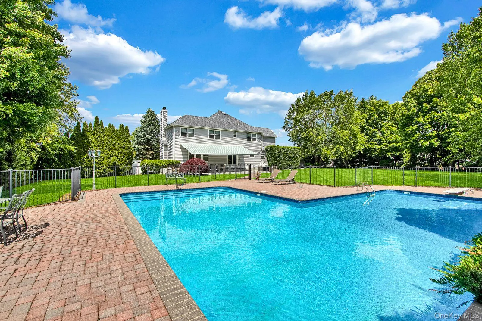 9 Redwood Lane, Brookhaven, NY, 5 Bedrooms Bedrooms, 9 Rooms Rooms,2 BathroomsBathrooms,Residential,For Rent,Redwood,0,1003014 9 Redwood Lane, Brookhaven, NY, 5 Bedrooms Bedrooms, 9 Rooms Rooms,2 BathroomsBathrooms,Residential,For Rent,Redwood,0,1003014