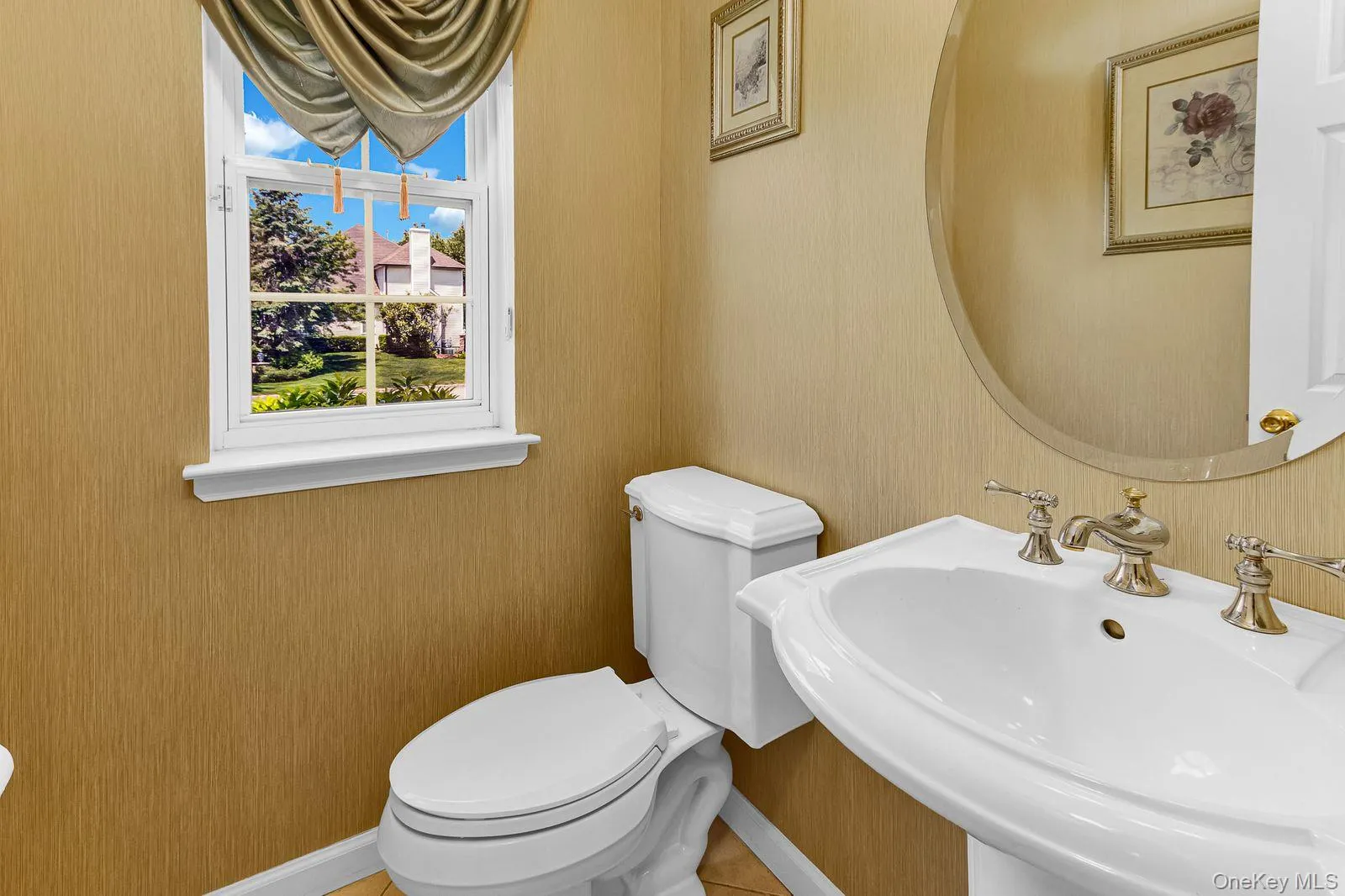 9 Redwood Lane, Brookhaven, NY, 5 Bedrooms Bedrooms, 9 Rooms Rooms,2 BathroomsBathrooms,Residential,For Rent,Redwood,0,1003014 9 Redwood Lane, Brookhaven, NY, 5 Bedrooms Bedrooms, 9 Rooms Rooms,2 BathroomsBathrooms,Residential,For Rent,Redwood,0,1003014