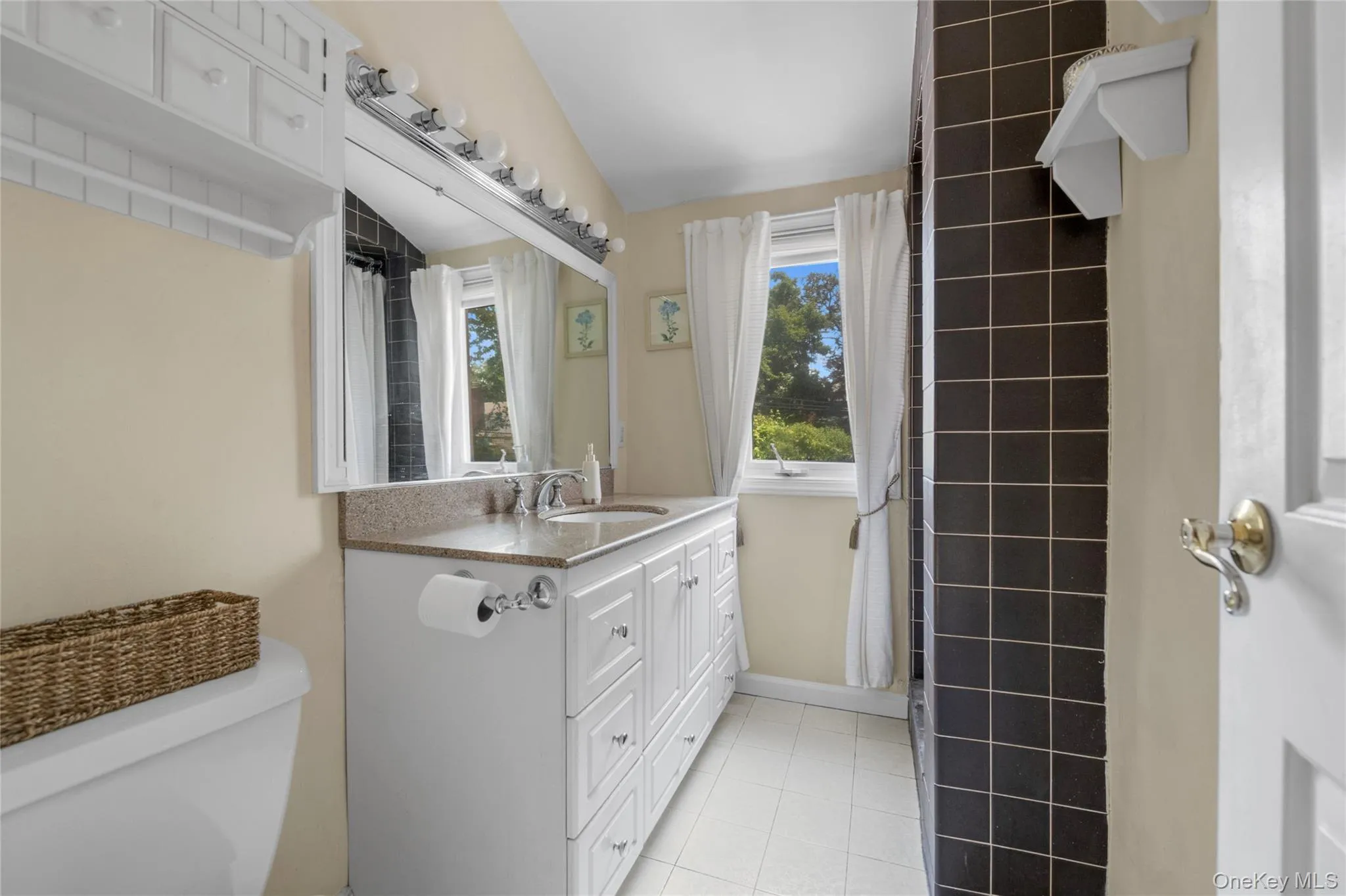 23-55 205th Street, New York, NY, 3 Bedrooms Bedrooms, 6 Rooms Rooms,2 BathroomsBathrooms,Residential,For Rent,205th,0,1003017 23-55 205th Street, New York, NY, 3 Bedrooms Bedrooms, 6 Rooms Rooms,2 BathroomsBathrooms,Residential,For Rent,205th,0,1003017