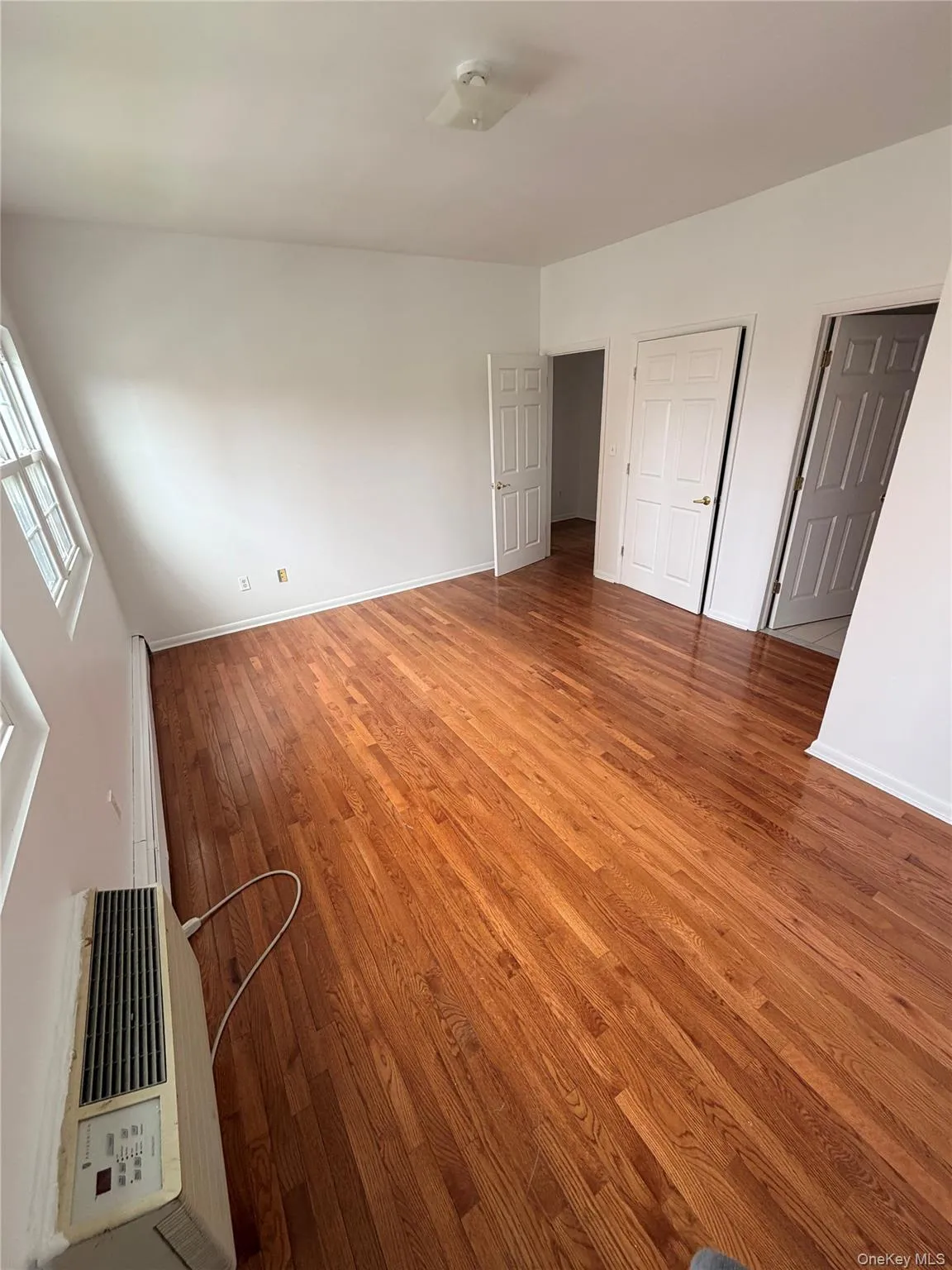 126-06 172nd Street, New York, NY, 3 Bedrooms Bedrooms, 4 Rooms Rooms,2 BathroomsBathrooms,Residential Lease,For Rent,172nd,0,1003018 126-06 172nd Street, New York, NY, 3 Bedrooms Bedrooms, 4 Rooms Rooms,2 BathroomsBathrooms,Residential Lease,For Rent,172nd,0,1003018