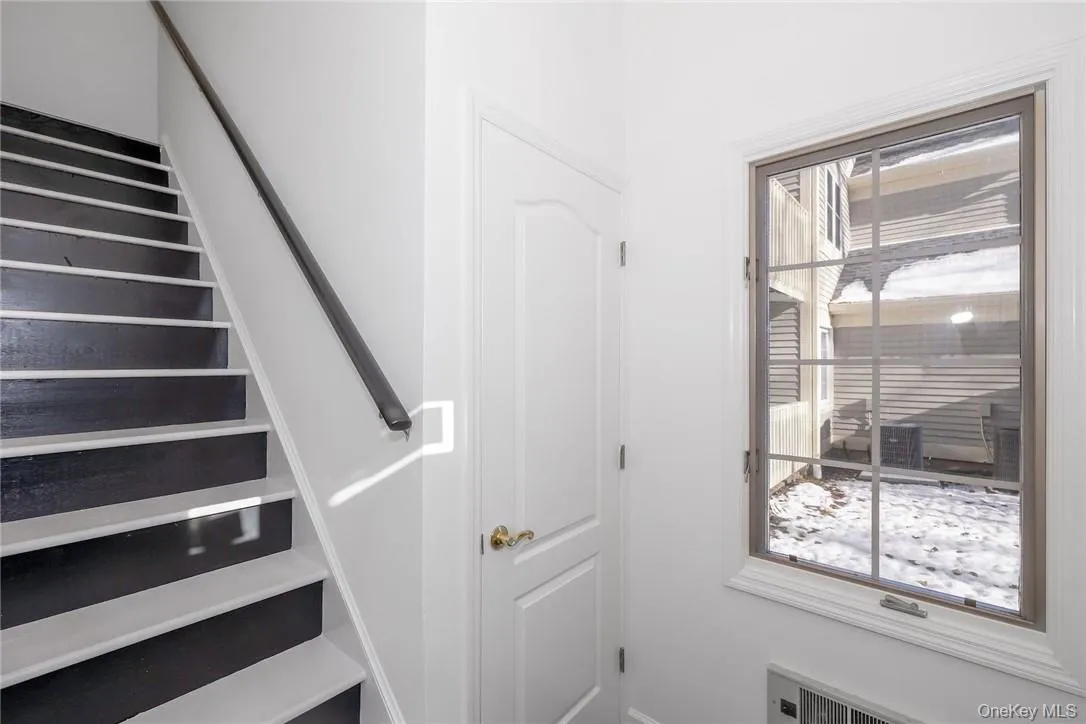 Enter into windowed foyer. Enter into windowed foyer.