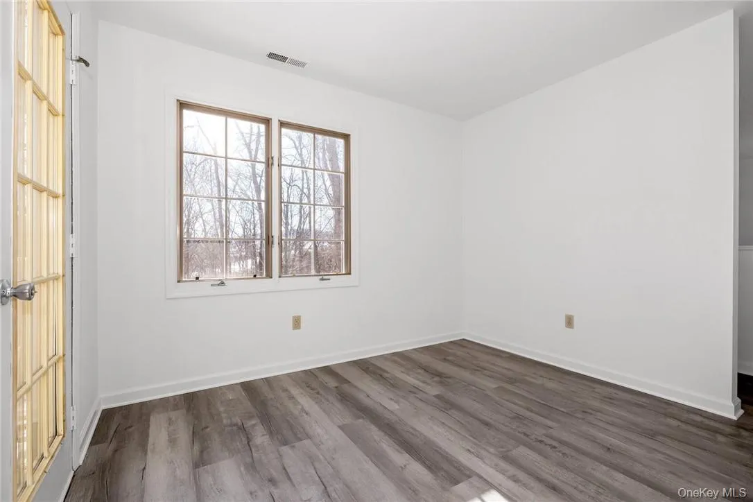 2802 Morgan Drive, Southeast, NY, 1 Bedroom Bedrooms, 5 Rooms Rooms,1 BathroomBathrooms,Residential,For Rent,Morgan,0,1003019 2802 Morgan Drive, Southeast, NY, 1 Bedroom Bedrooms, 5 Rooms Rooms,1 BathroomBathrooms,Residential,For Rent,Morgan,0,1003019