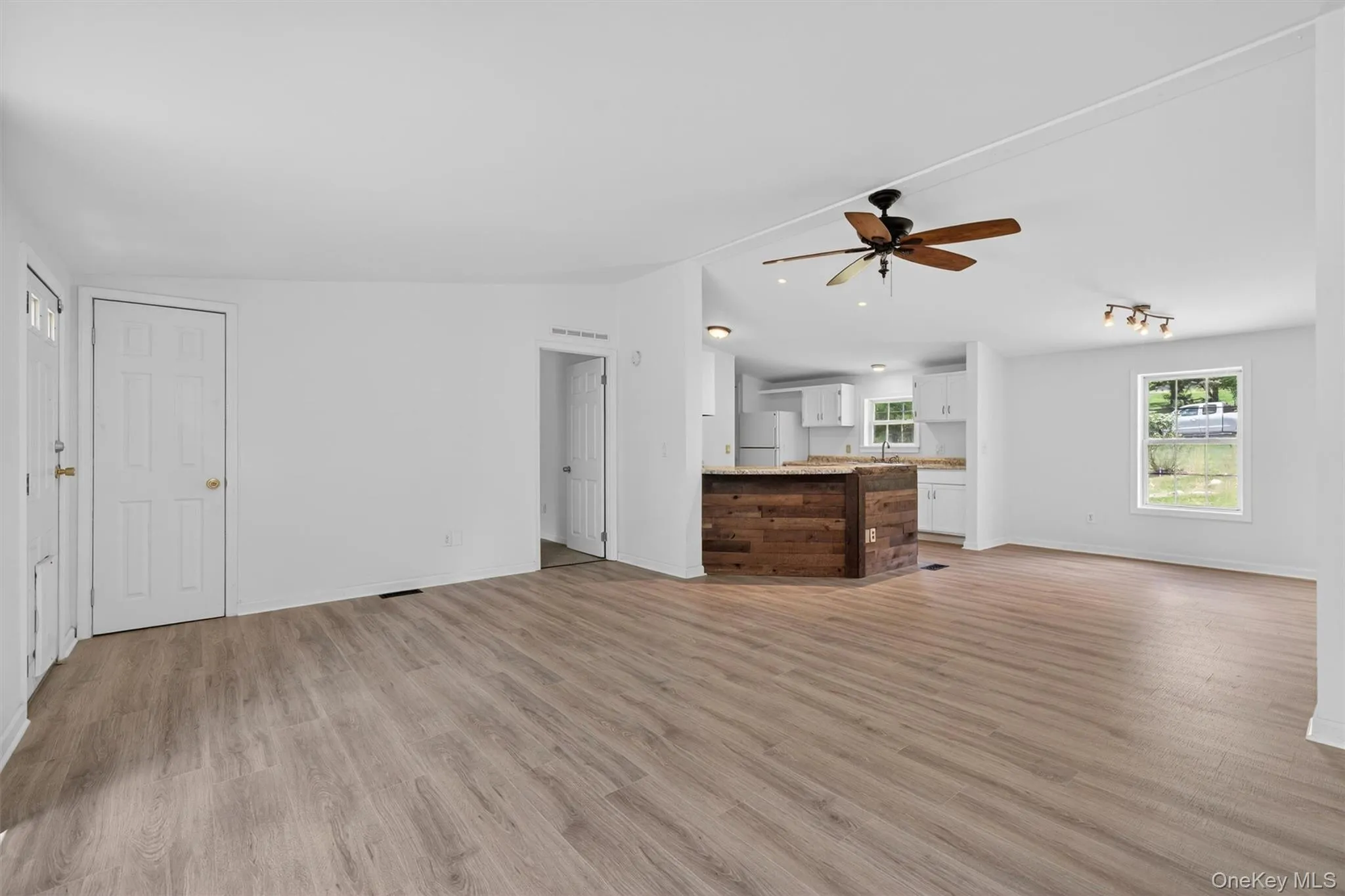 180 Bernas Road, Cochecton, NY, 3 Bedrooms Bedrooms, 6 Rooms Rooms,2 BathroomsBathrooms,Residential,For Rent,Bernas,0,1003029 180 Bernas Road, Cochecton, NY, 3 Bedrooms Bedrooms, 6 Rooms Rooms,2 BathroomsBathrooms,Residential,For Rent,Bernas,0,1003029