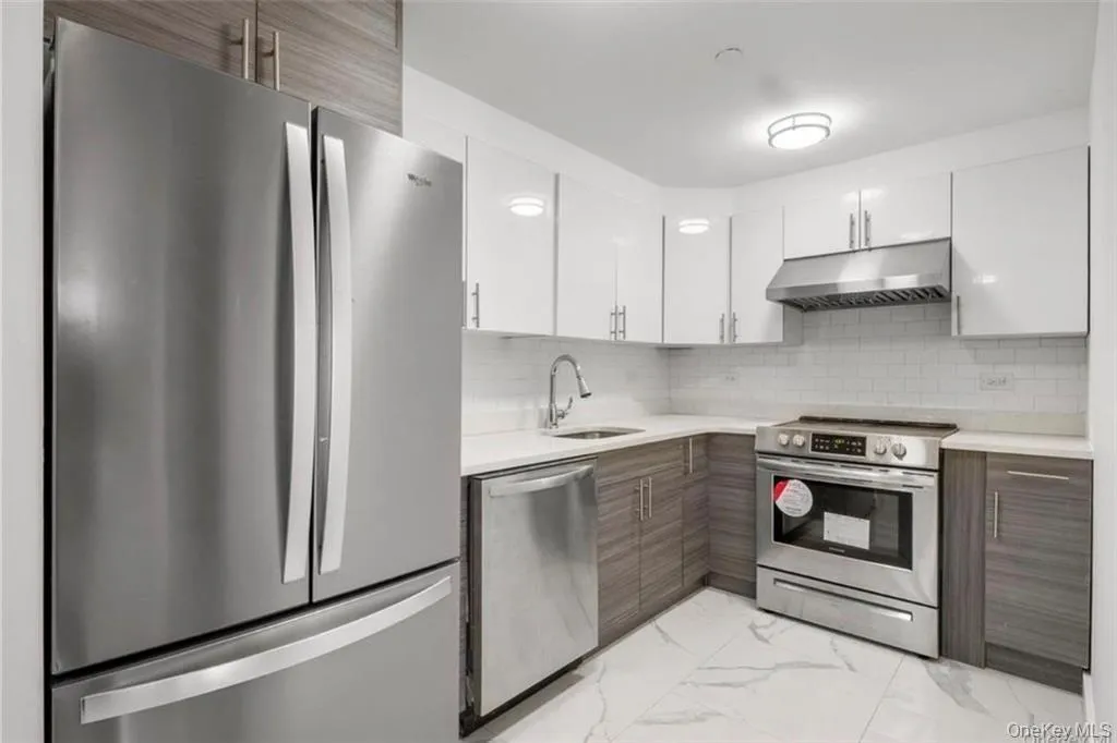 7009 45th Avenue, New York, NY, 1 Bedroom Bedrooms, 3 Rooms Rooms,1 BathroomBathrooms,Residential Sale,For Rent,45th,0,1003032 7009 45th Avenue, New York, NY, 1 Bedroom Bedrooms, 3 Rooms Rooms,1 BathroomBathrooms,Residential Sale,For Rent,45th,0,1003032