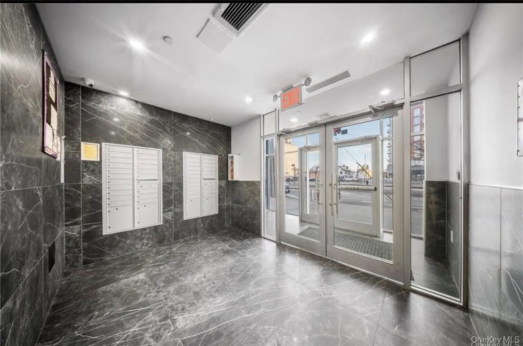 7009 45th Avenue, New York, NY, 1 Bedroom Bedrooms, 3 Rooms Rooms,1 BathroomBathrooms,Residential Sale,For Rent,45th,0,1003032 7009 45th Avenue, New York, NY, 1 Bedroom Bedrooms, 3 Rooms Rooms,1 BathroomBathrooms,Residential Sale,For Rent,45th,0,1003032
