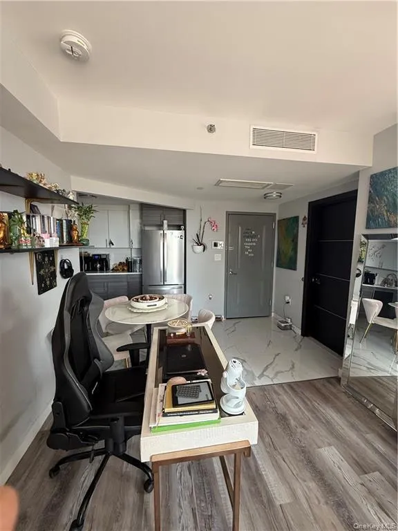 7009 45th Avenue, New York, NY, 1 Bedroom Bedrooms, 3 Rooms Rooms,1 BathroomBathrooms,Residential Sale,For Rent,45th,0,1003032 7009 45th Avenue, New York, NY, 1 Bedroom Bedrooms, 3 Rooms Rooms,1 BathroomBathrooms,Residential Sale,For Rent,45th,0,1003032