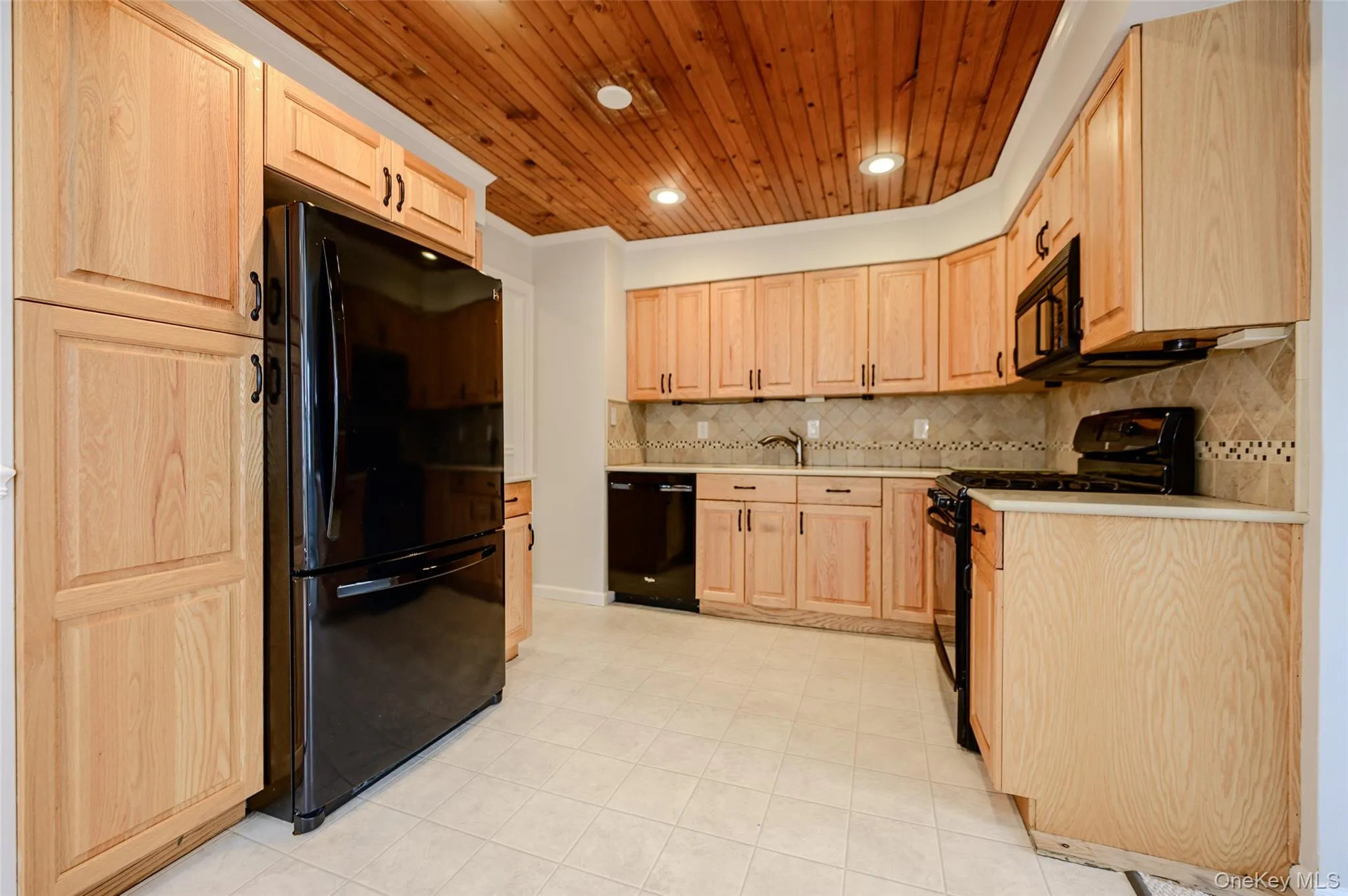50 Armour Street, Long Beach, NY, 4 Bedrooms Bedrooms, 8 Rooms Rooms,2 BathroomsBathrooms,Residential,For Rent,Armour,0,1003034 50 Armour Street, Long Beach, NY, 4 Bedrooms Bedrooms, 8 Rooms Rooms,2 BathroomsBathrooms,Residential,For Rent,Armour,0,1003034