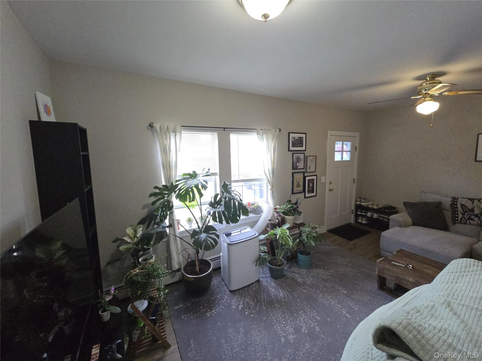 174 Clinton Street, Montgomery, NY, 1 Bedroom Bedrooms, 5 Rooms Rooms,1 BathroomBathrooms,Residential Lease,For Rent,Clinton,0,1003037 174 Clinton Street, Montgomery, NY, 1 Bedroom Bedrooms, 5 Rooms Rooms,1 BathroomBathrooms,Residential Lease,For Rent,Clinton,0,1003037