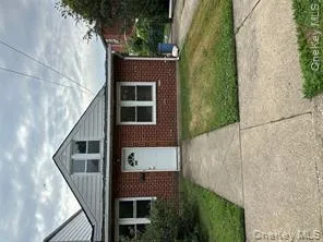 86-46 Range Street, New York, NY, 3 Bedrooms Bedrooms, 6 Rooms Rooms,1 BathroomBathrooms,Residential Lease,For Rent,Range Street,0,1003044 86-46 Range Street, New York, NY, 3 Bedrooms Bedrooms, 6 Rooms Rooms,1 BathroomBathrooms,Residential Lease,For Rent,Range Street,0,1003044