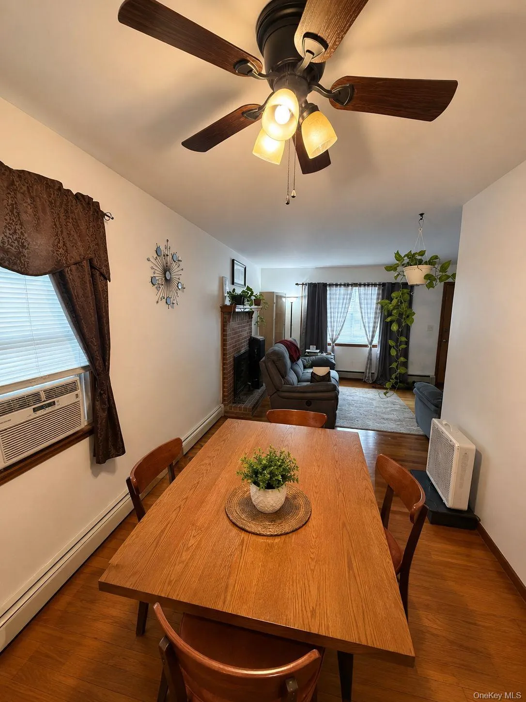5 Harry Howard Avenue, Hudson, NY, 3 Bedrooms Bedrooms, 7 Rooms Rooms,1 BathroomBathrooms,Residential,For Rent,Harry Howard,0,1003049 5 Harry Howard Avenue, Hudson, NY, 3 Bedrooms Bedrooms, 7 Rooms Rooms,1 BathroomBathrooms,Residential,For Rent,Harry Howard,0,1003049