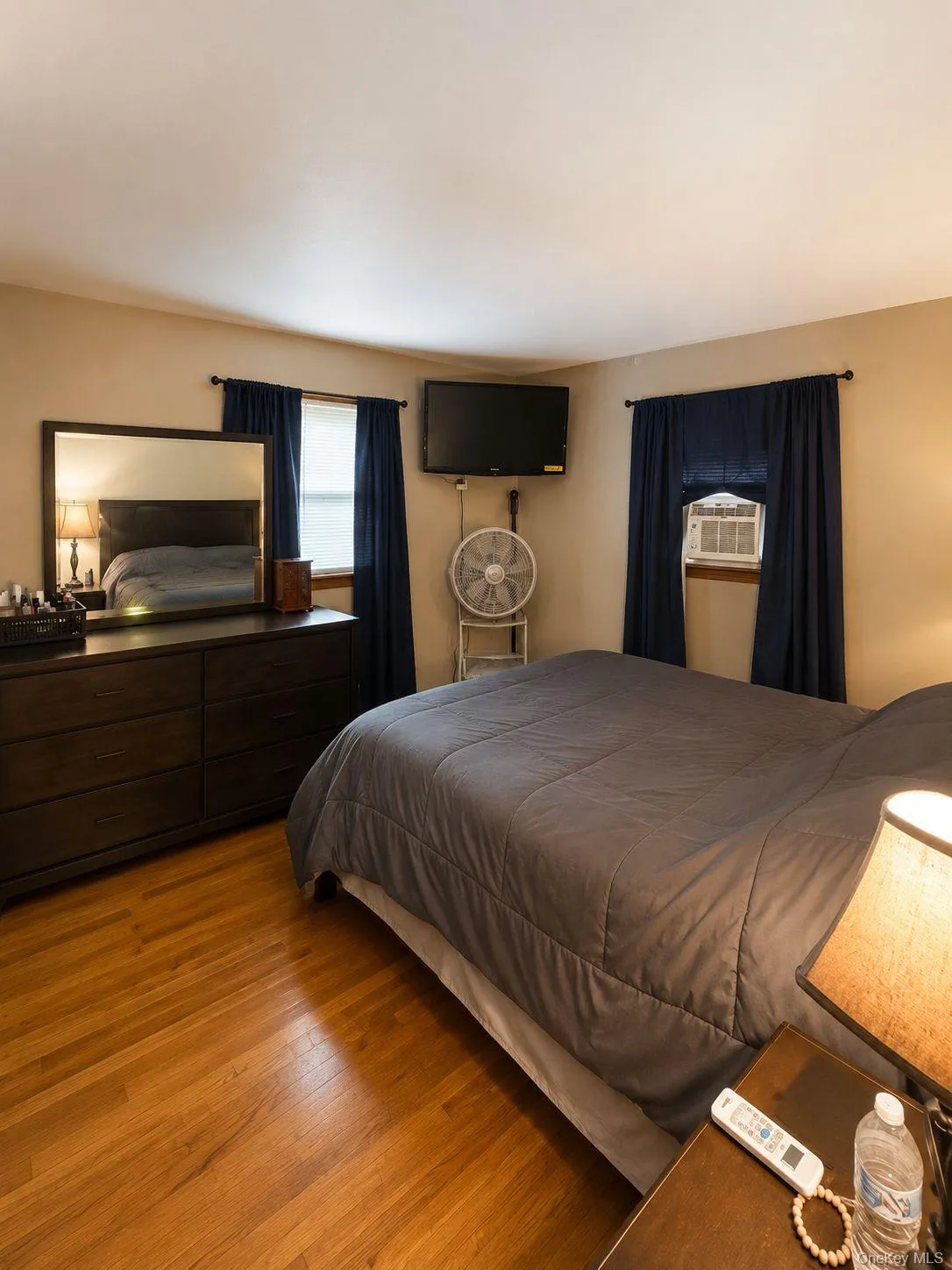5 Harry Howard Avenue, Hudson, NY, 3 Bedrooms Bedrooms, 7 Rooms Rooms,1 BathroomBathrooms,Residential,For Rent,Harry Howard,0,1003049 5 Harry Howard Avenue, Hudson, NY, 3 Bedrooms Bedrooms, 7 Rooms Rooms,1 BathroomBathrooms,Residential,For Rent,Harry Howard,0,1003049