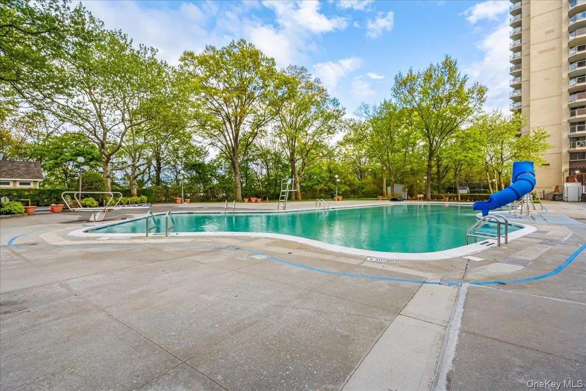 18-15 215 STREET, New York, NY, 1 Bedroom Bedrooms, 4 Rooms Rooms,1 BathroomBathrooms,Residential,For Rent,215 STREET,0,1003052 18-15 215 STREET, New York, NY, 1 Bedroom Bedrooms, 4 Rooms Rooms,1 BathroomBathrooms,Residential,For Rent,215 STREET,0,1003052