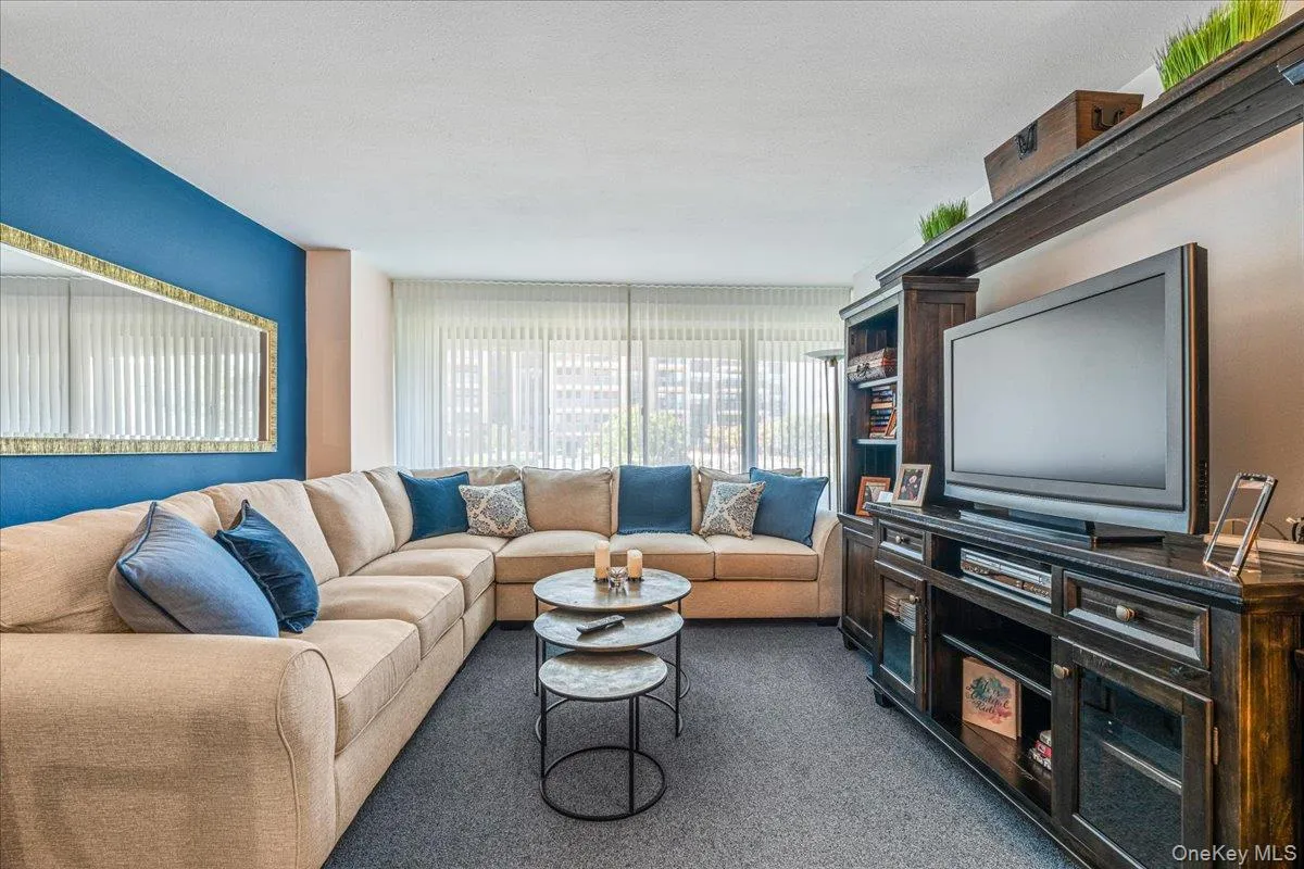 18-15 215 STREET, New York, NY, 1 Bedroom Bedrooms, 4 Rooms Rooms,1 BathroomBathrooms,Residential,For Rent,215 STREET,0,1003052 18-15 215 STREET, New York, NY, 1 Bedroom Bedrooms, 4 Rooms Rooms,1 BathroomBathrooms,Residential,For Rent,215 STREET,0,1003052