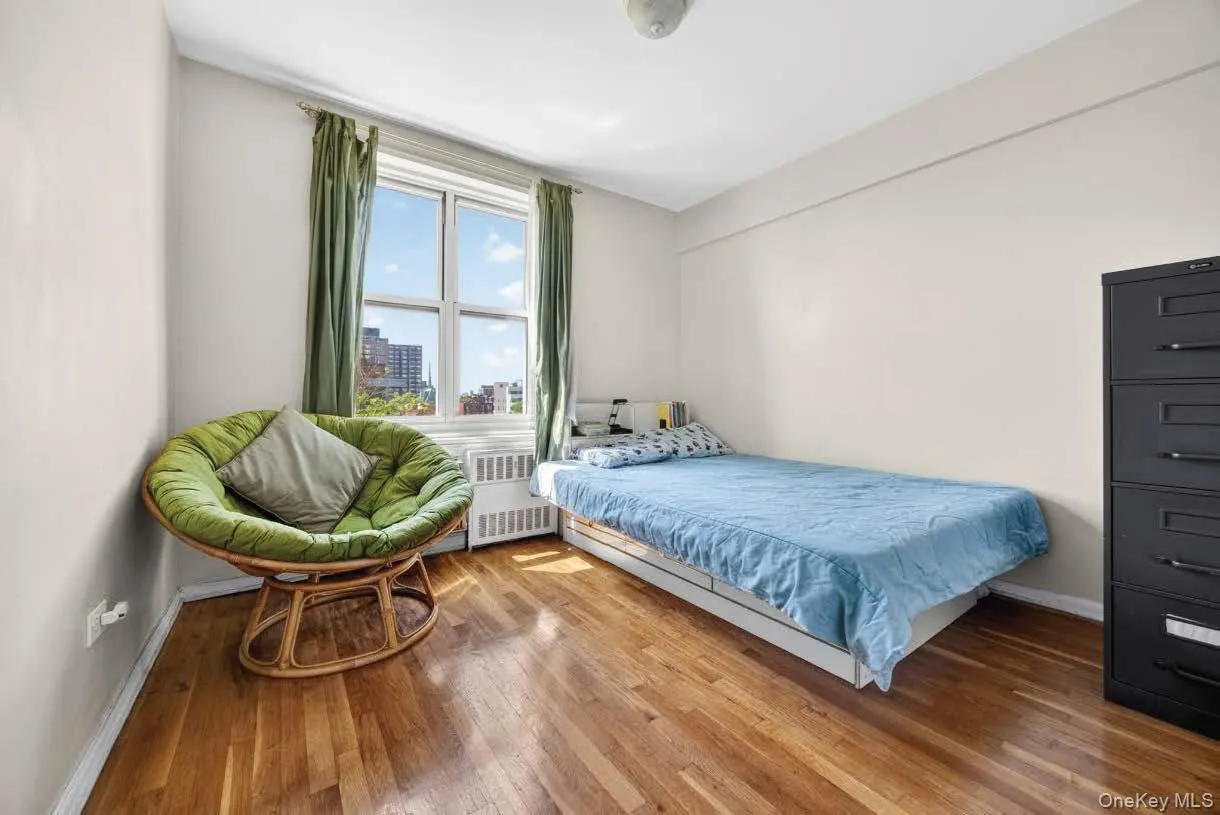 142-05 Roosevelt Avenue, New York, NY, 3 Bedrooms Bedrooms, 5 Rooms Rooms,2 BathroomsBathrooms,Residential,For Rent,Roosevelt,0,1003059 142-05 Roosevelt Avenue, New York, NY, 3 Bedrooms Bedrooms, 5 Rooms Rooms,2 BathroomsBathrooms,Residential,For Rent,Roosevelt,0,1003059