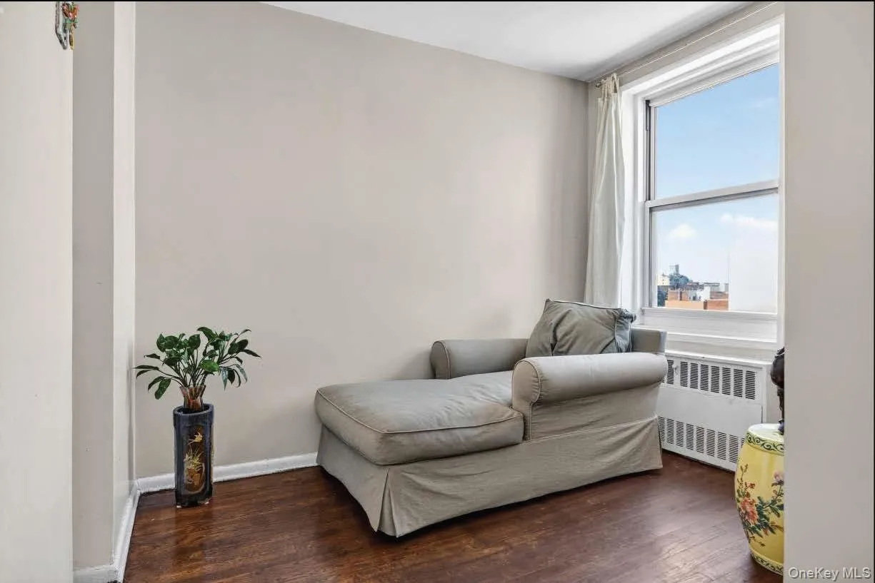 142-05 Roosevelt Avenue, New York, NY, 3 Bedrooms Bedrooms, 5 Rooms Rooms,2 BathroomsBathrooms,Residential,For Rent,Roosevelt,0,1003059 142-05 Roosevelt Avenue, New York, NY, 3 Bedrooms Bedrooms, 5 Rooms Rooms,2 BathroomsBathrooms,Residential,For Rent,Roosevelt,0,1003059