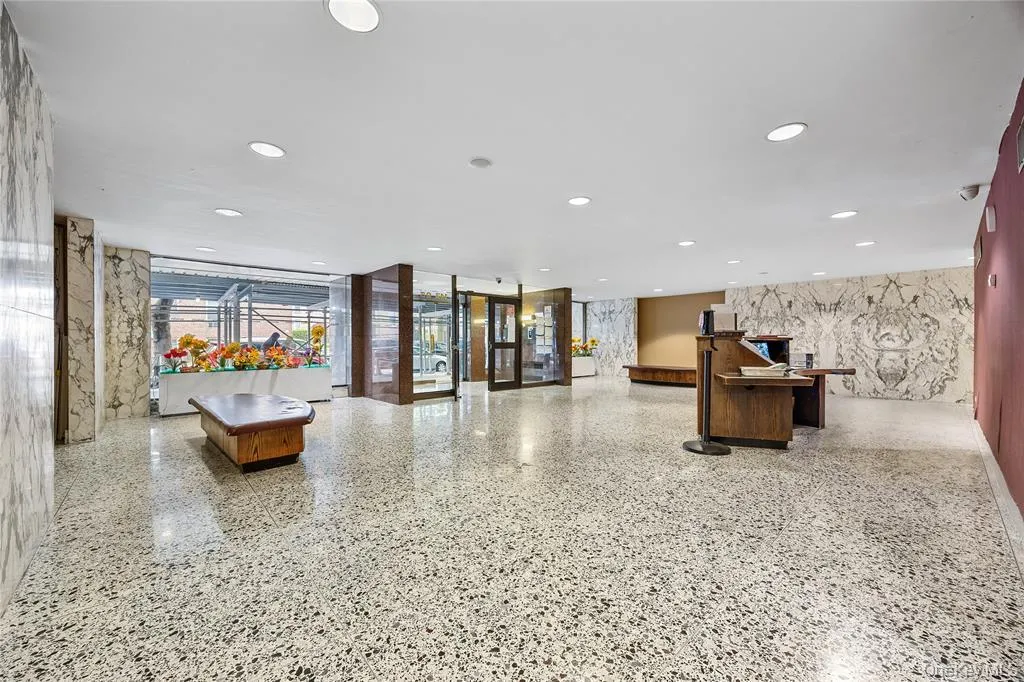 142-05 Roosevelt Avenue, New York, NY, 3 Bedrooms Bedrooms, 5 Rooms Rooms,2 BathroomsBathrooms,Residential,For Rent,Roosevelt,0,1003059 142-05 Roosevelt Avenue, New York, NY, 3 Bedrooms Bedrooms, 5 Rooms Rooms,2 BathroomsBathrooms,Residential,For Rent,Roosevelt,0,1003059