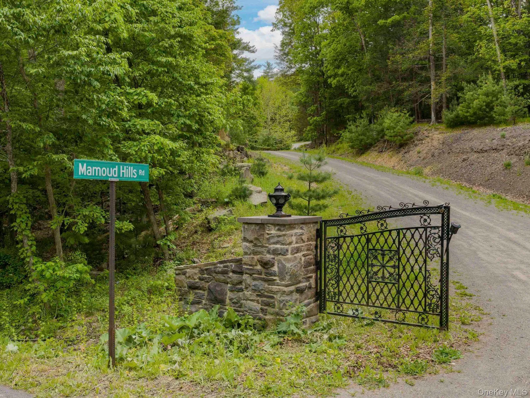 Entrance from Sawkill Entrance from Sawkill