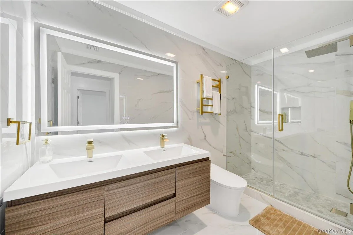 12 Drake Place, Yonkers, NY, 3 Bedrooms Bedrooms, 7 Rooms Rooms,2 BathroomsBathrooms,Residential Lease,For Rent,Drake,0,1003063 12 Drake Place, Yonkers, NY, 3 Bedrooms Bedrooms, 7 Rooms Rooms,2 BathroomsBathrooms,Residential Lease,For Rent,Drake,0,1003063