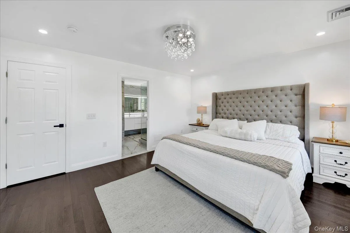 12 Drake Place, Yonkers, NY, 3 Bedrooms Bedrooms, 7 Rooms Rooms,2 BathroomsBathrooms,Residential Lease,For Rent,Drake,0,1003063 12 Drake Place, Yonkers, NY, 3 Bedrooms Bedrooms, 7 Rooms Rooms,2 BathroomsBathrooms,Residential Lease,For Rent,Drake,0,1003063