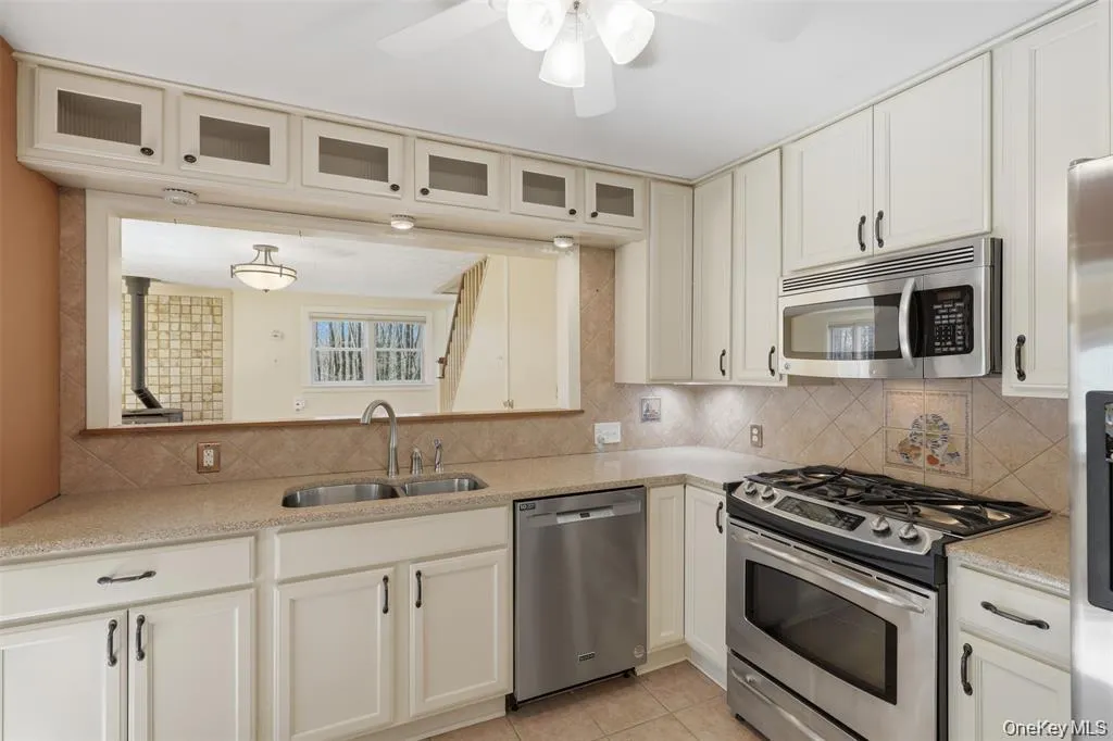 307 Old Kingston Road, New Paltz, NY, 4 Bedrooms Bedrooms, 9 Rooms Rooms,2 BathroomsBathrooms,Residential,For Rent,Old Kingston,0,1003064 307 Old Kingston Road, New Paltz, NY, 4 Bedrooms Bedrooms, 9 Rooms Rooms,2 BathroomsBathrooms,Residential,For Rent,Old Kingston,0,1003064